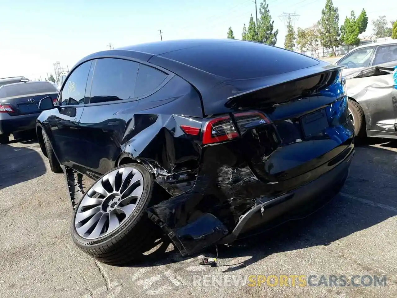 3 Photograph of a damaged car 7SAYGDEF1NF348789 TESLA MODEL Y 2022