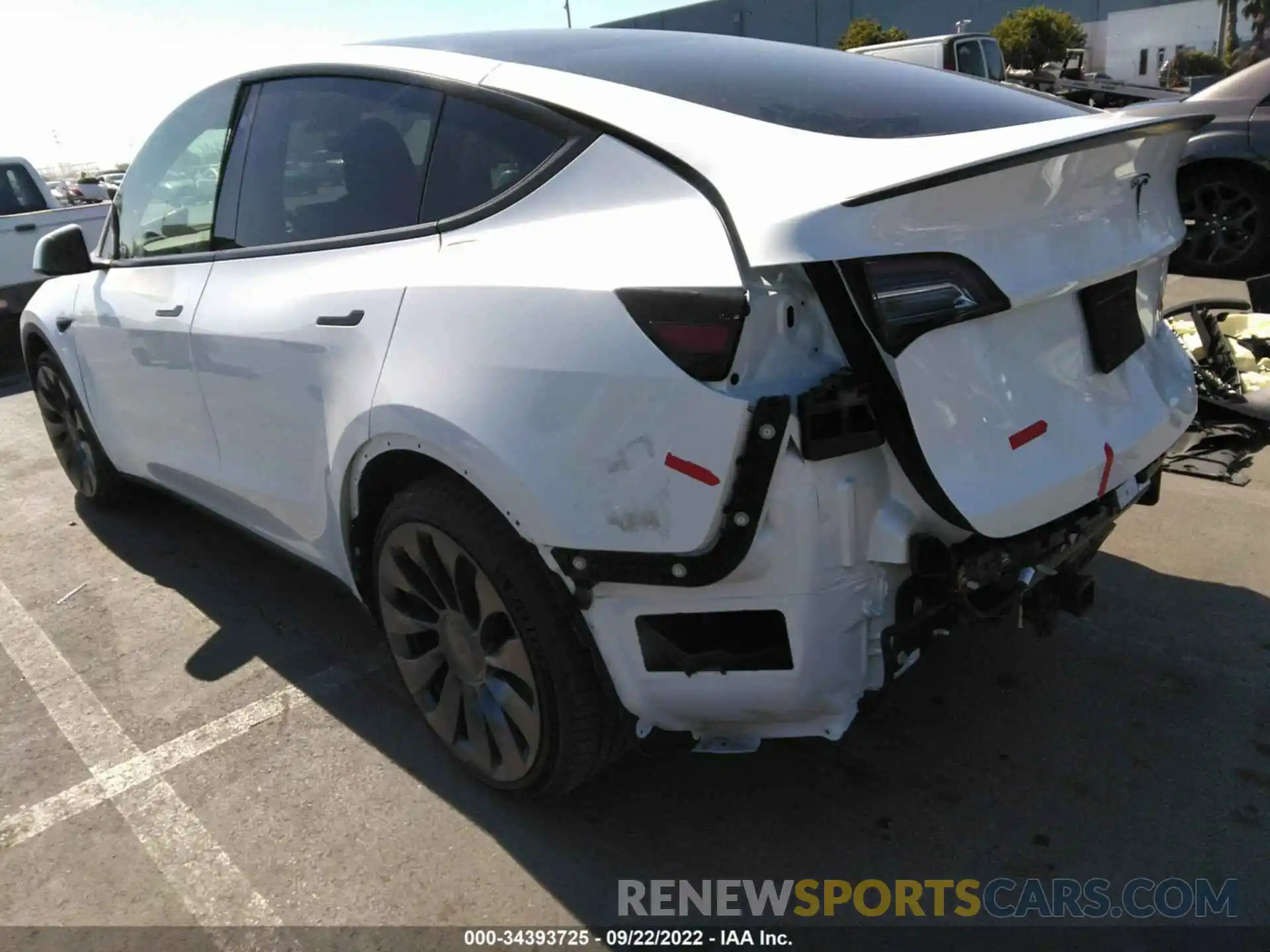 3 Photograph of a damaged car 7SAYGDEF1NF492603 TESLA MODEL Y 2022