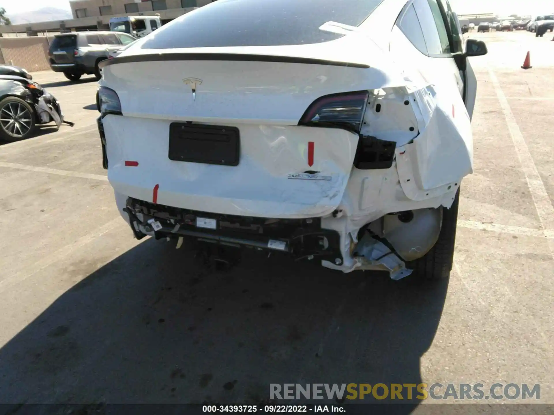 6 Photograph of a damaged car 7SAYGDEF1NF492603 TESLA MODEL Y 2022