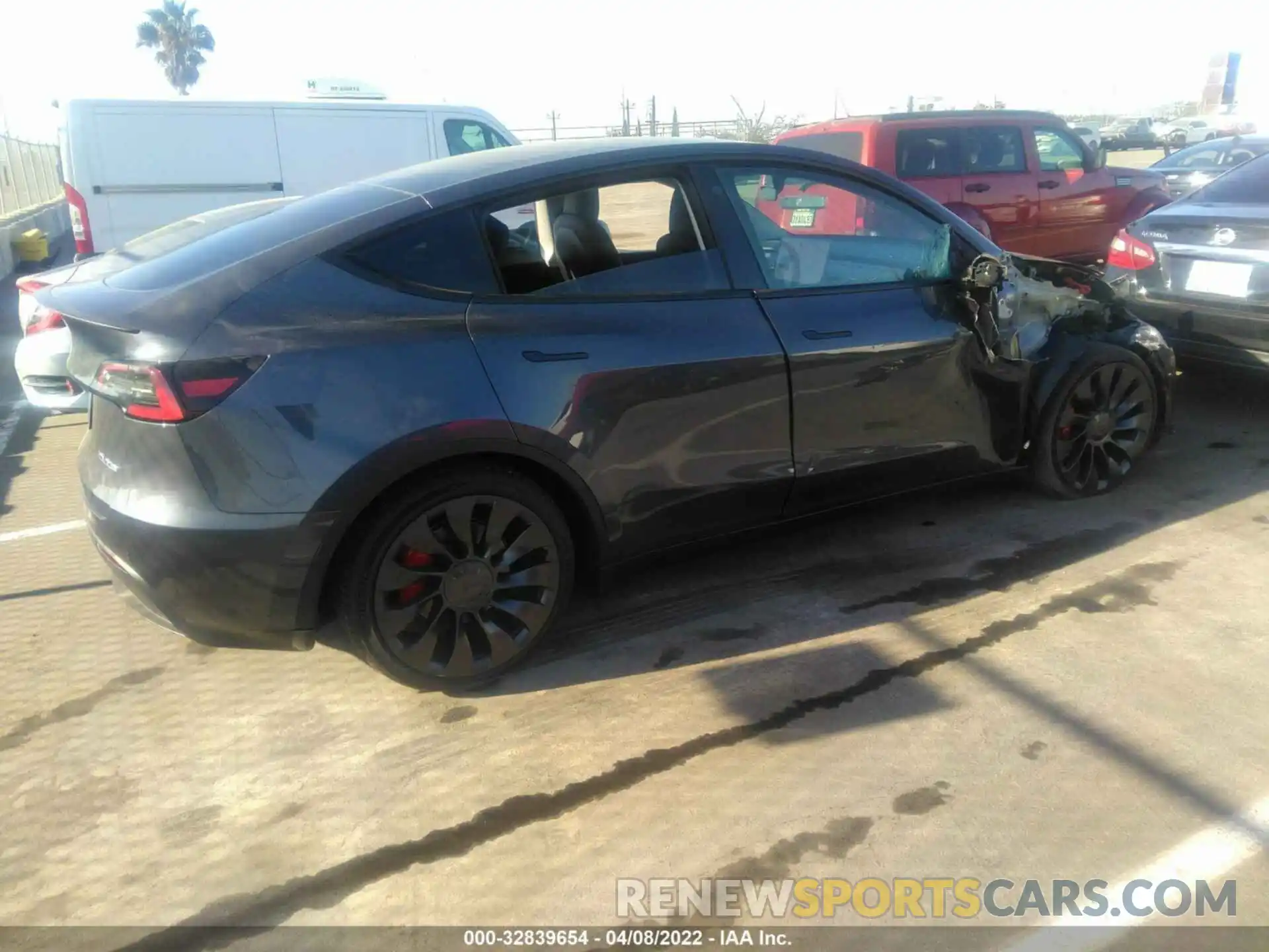 4 Фотография поврежденного автомобиля 7SAYGDEF2NF348414 TESLA MODEL Y 2022