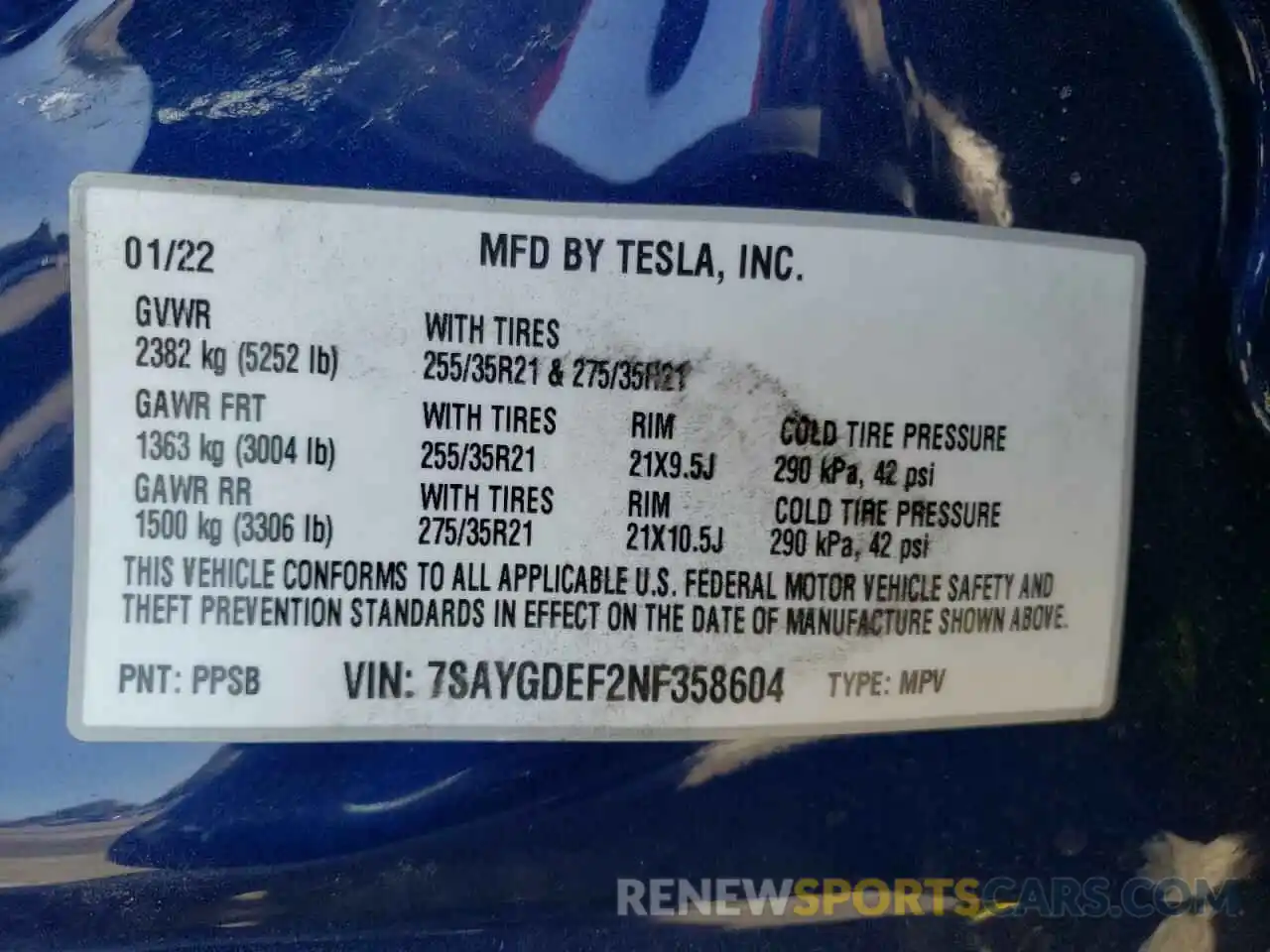 10 Photograph of a damaged car 7SAYGDEF2NF358604 TESLA MODEL Y 2022