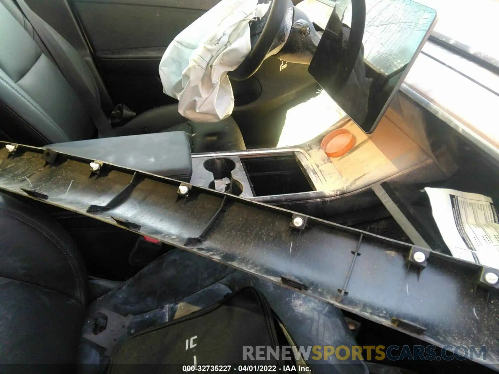 5 Photograph of a damaged car 7SAYGDEF2NF383759 TESLA MODEL Y 2022