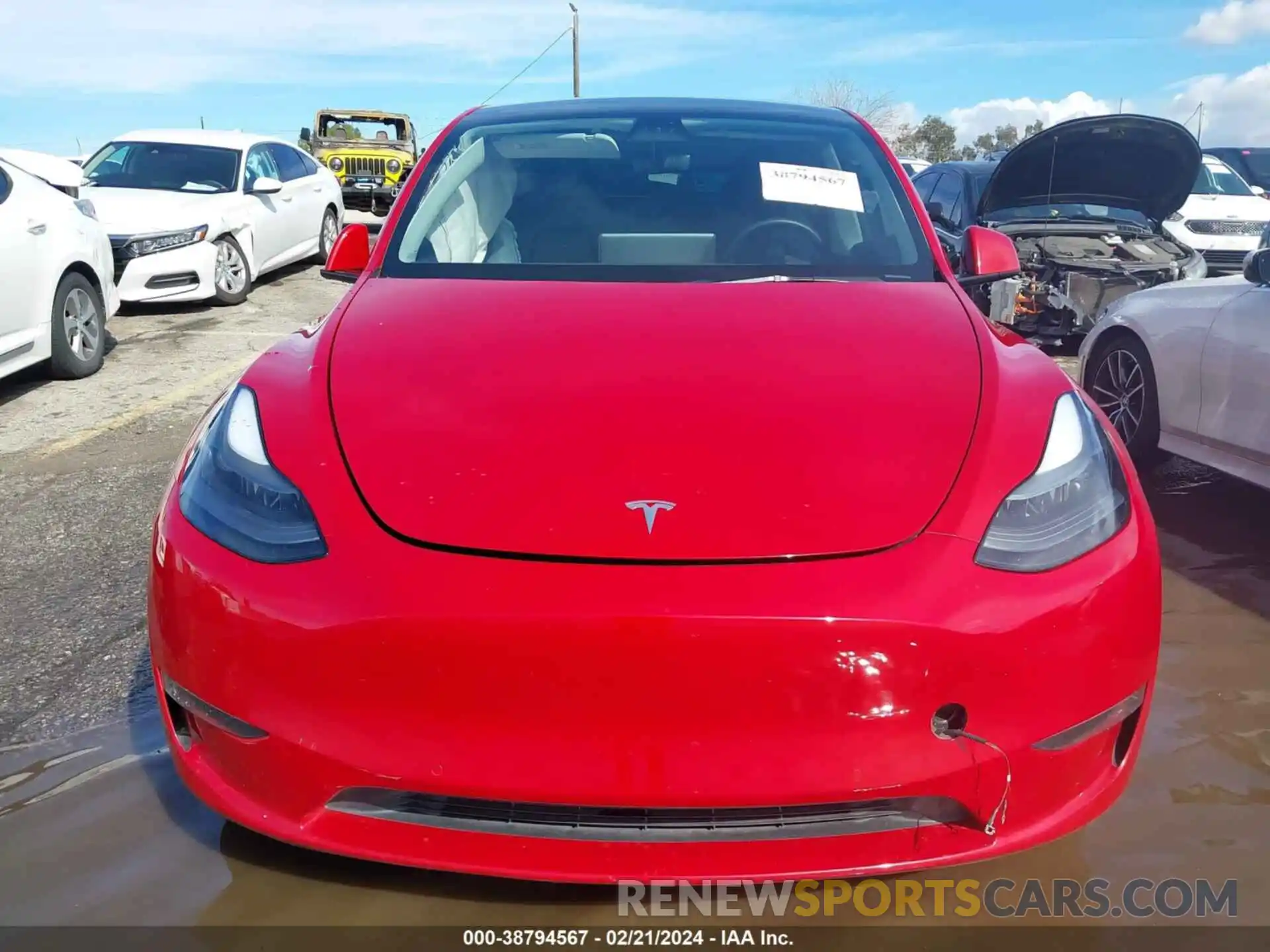 11 Photograph of a damaged car 7SAYGDEF3NF348339 TESLA MODEL Y 2022