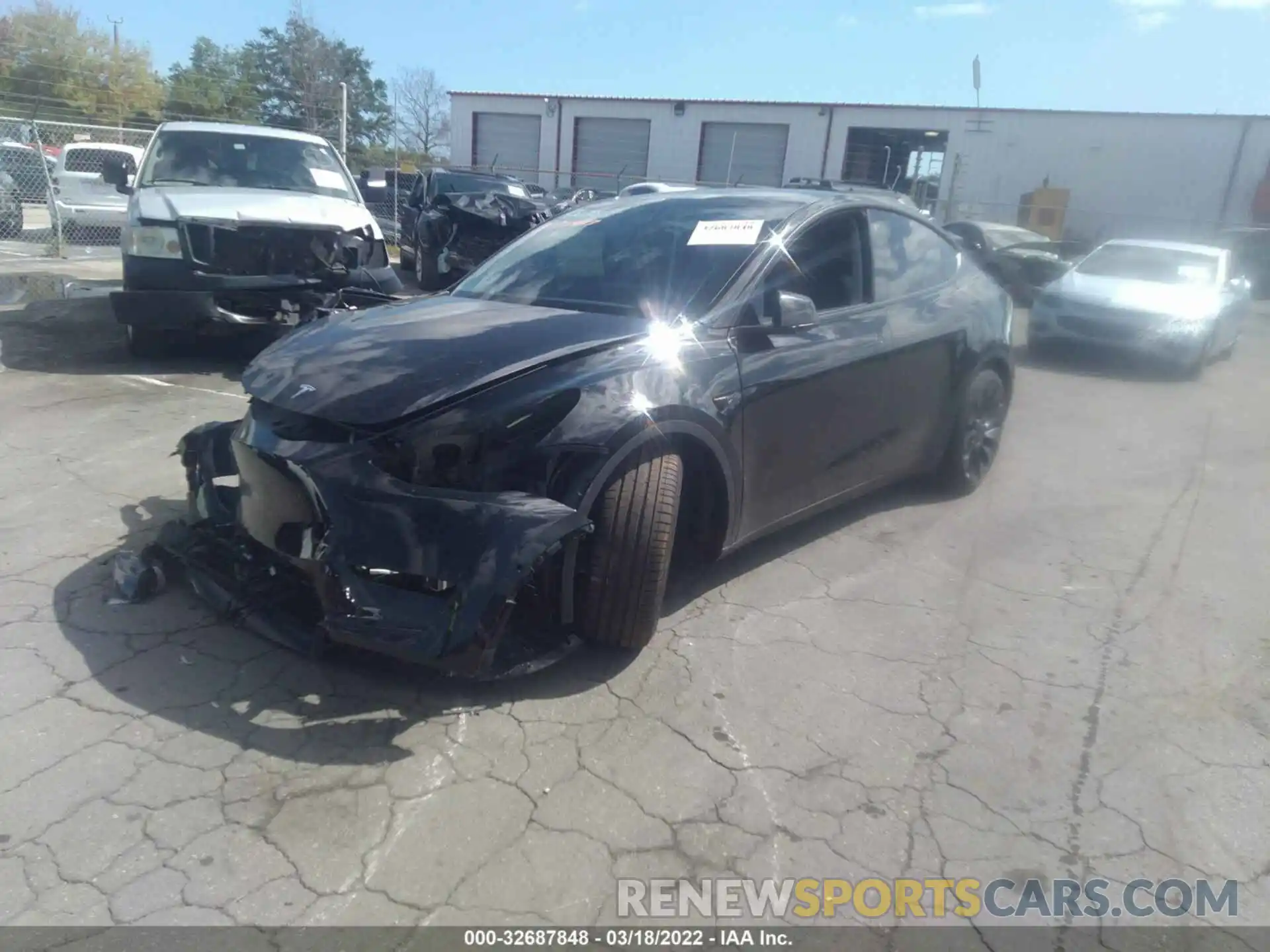 2 Photograph of a damaged car 7SAYGDEF3NF377114 TESLA MODEL Y 2022