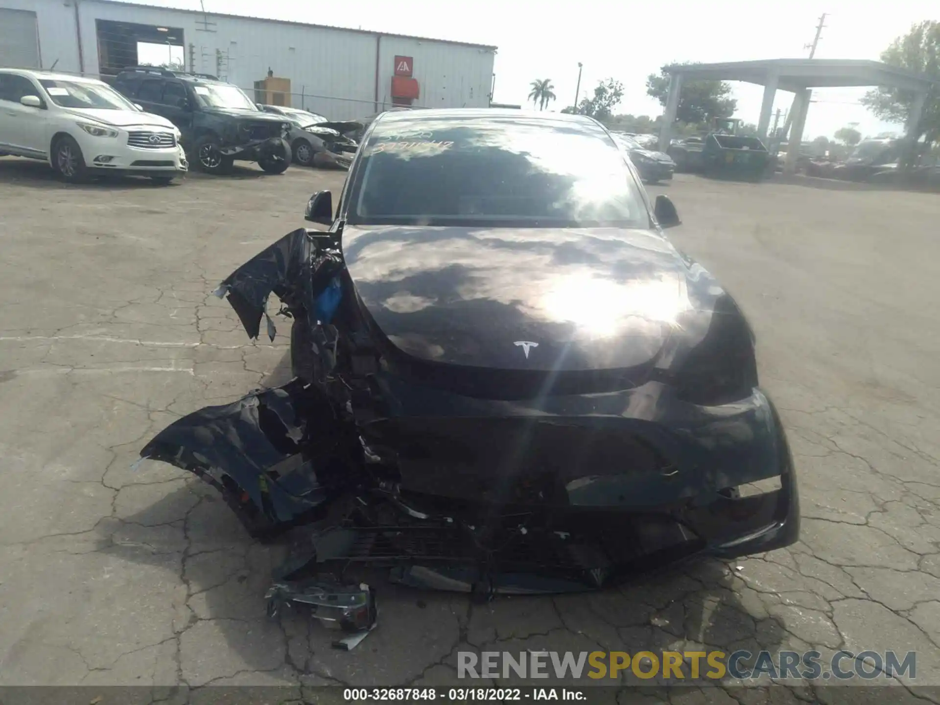 6 Photograph of a damaged car 7SAYGDEF3NF377114 TESLA MODEL Y 2022