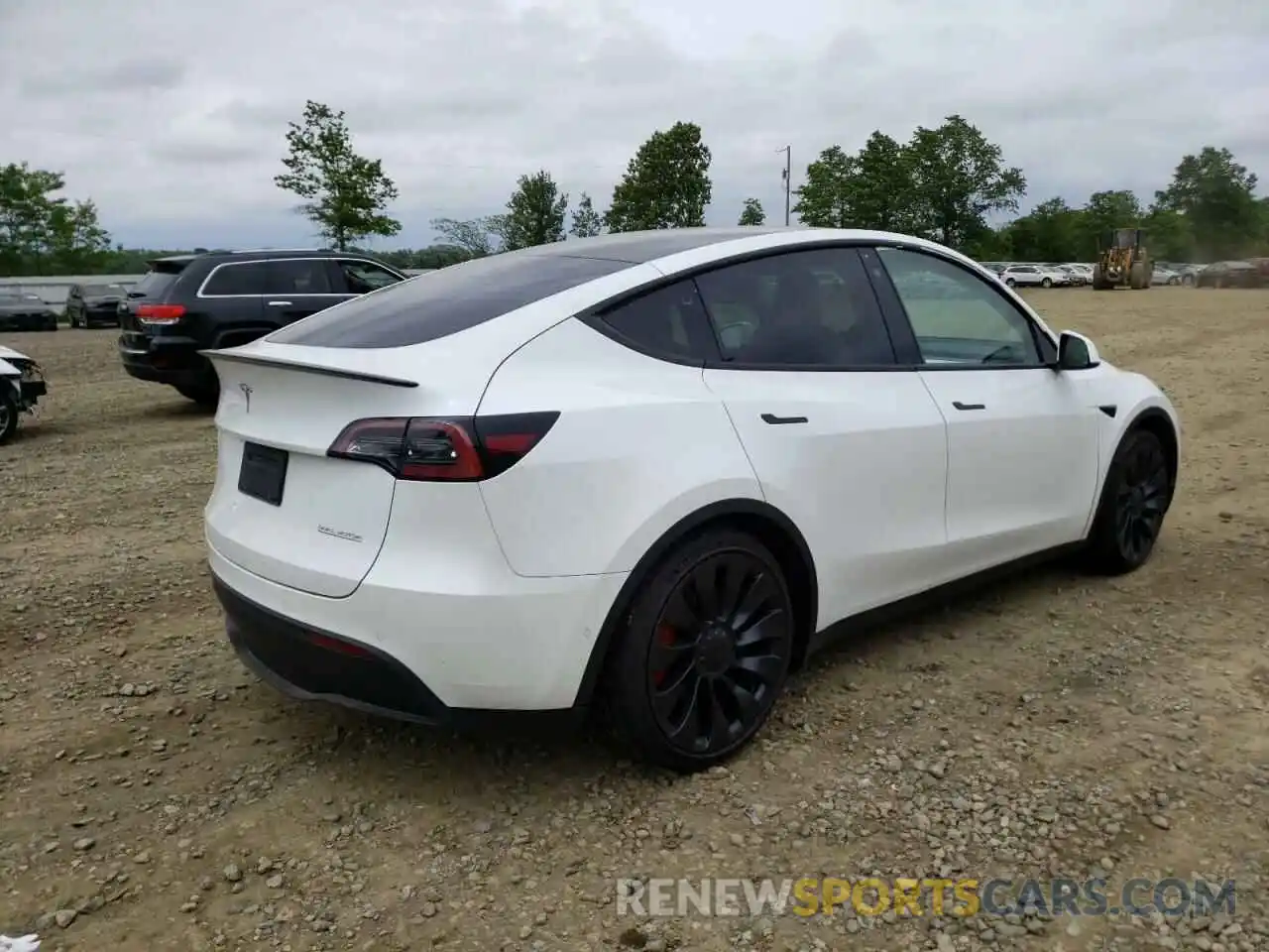 4 Photograph of a damaged car 7SAYGDEF3NF387920 TESLA MODEL Y 2022