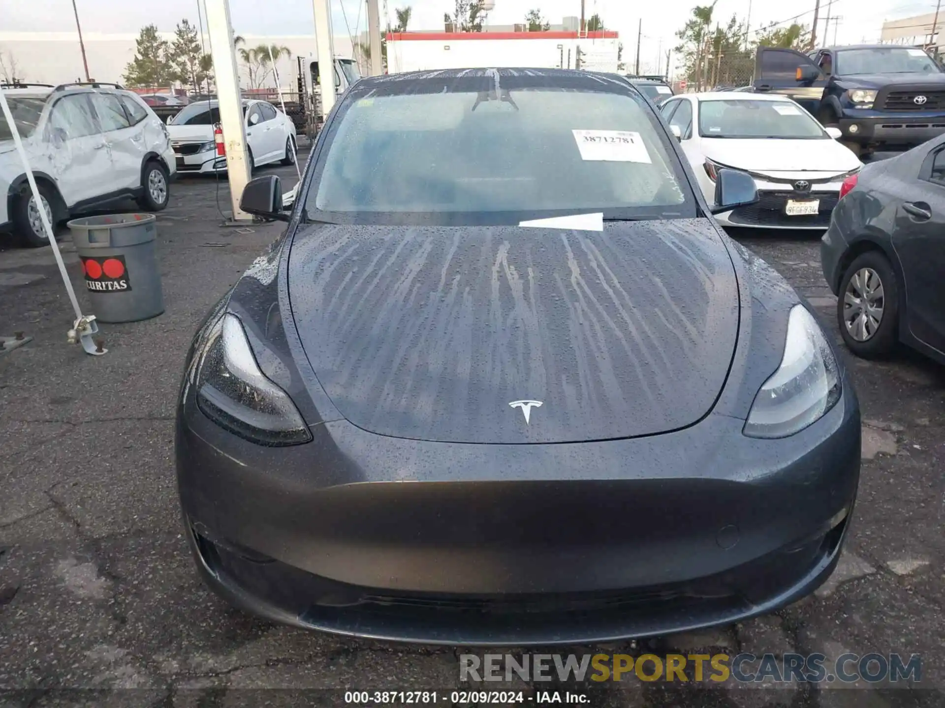 11 Photograph of a damaged car 7SAYGDEF3NF388937 TESLA MODEL Y 2022