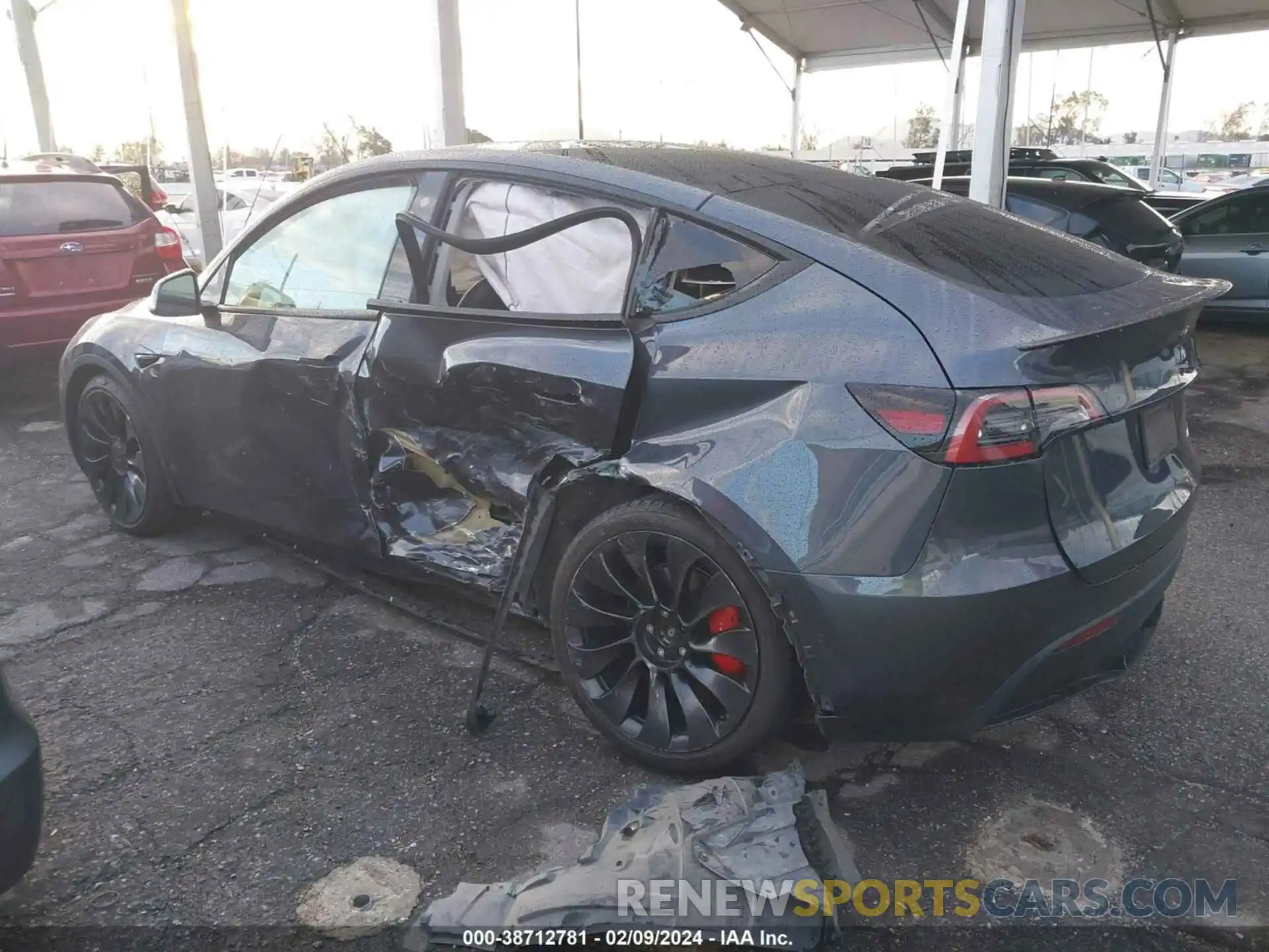 3 Photograph of a damaged car 7SAYGDEF3NF388937 TESLA MODEL Y 2022