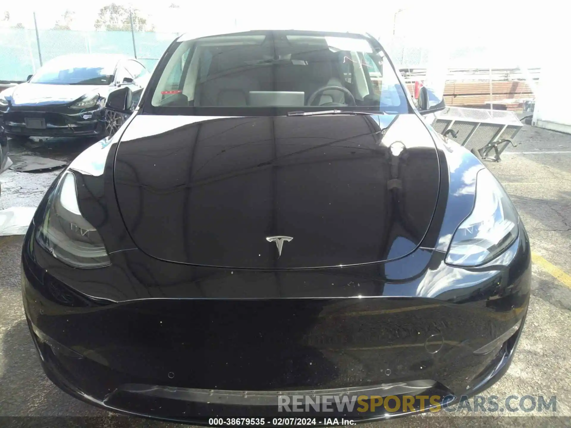 12 Photograph of a damaged car 7SAYGDEF3NF576454 TESLA MODEL Y 2022