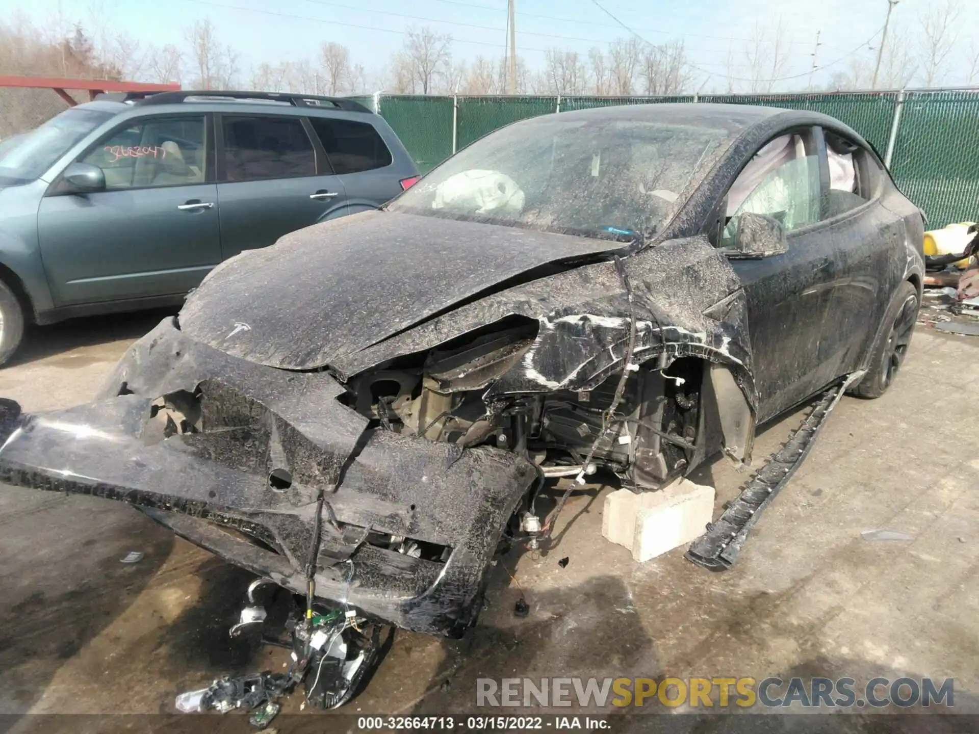 2 Photograph of a damaged car 7SAYGDEF4NF375517 TESLA MODEL Y 2022