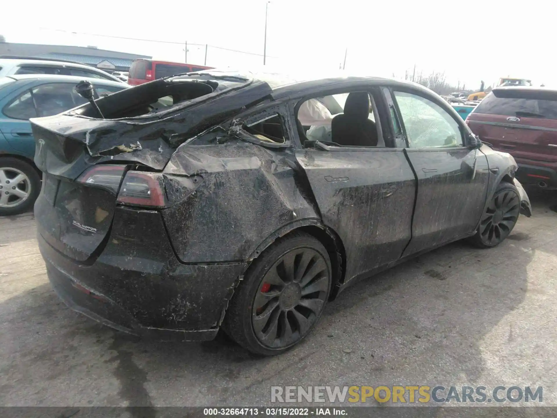 4 Фотография поврежденного автомобиля 7SAYGDEF4NF375517 TESLA MODEL Y 2022