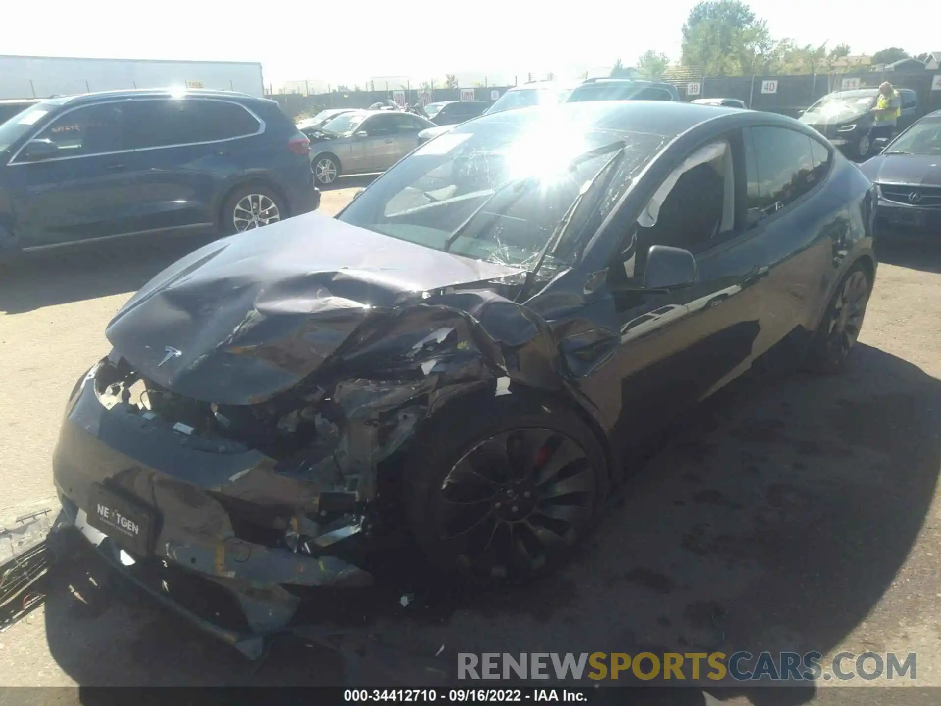 6 Photograph of a damaged car 7SAYGDEF4NF390549 TESLA MODEL Y 2022