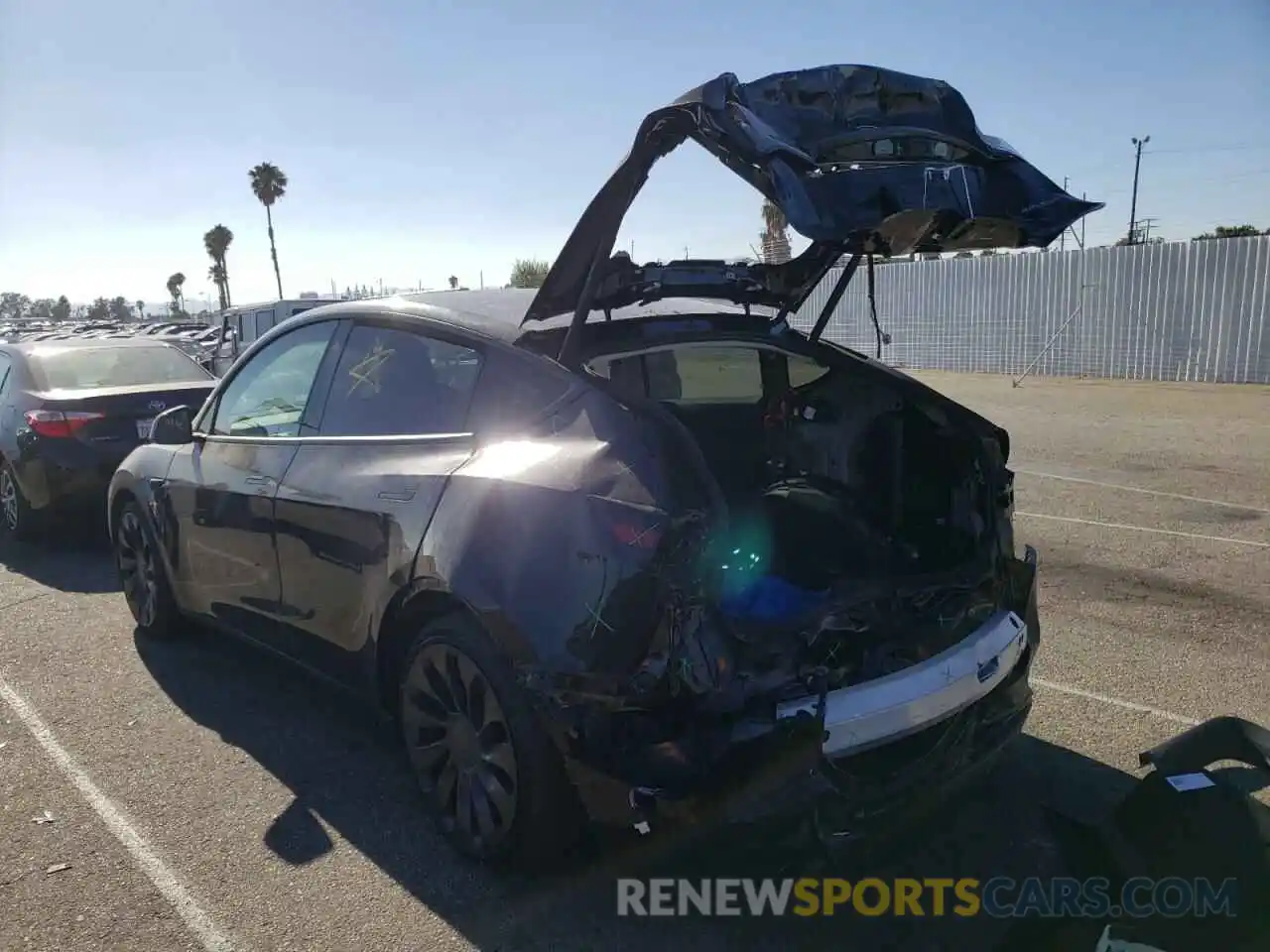 3 Photograph of a damaged car 7SAYGDEF4NF409195 TESLA MODEL Y 2022