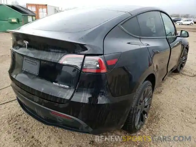 4 Photograph of a damaged car 7SAYGDEF5NF366325 TESLA MODEL Y 2022