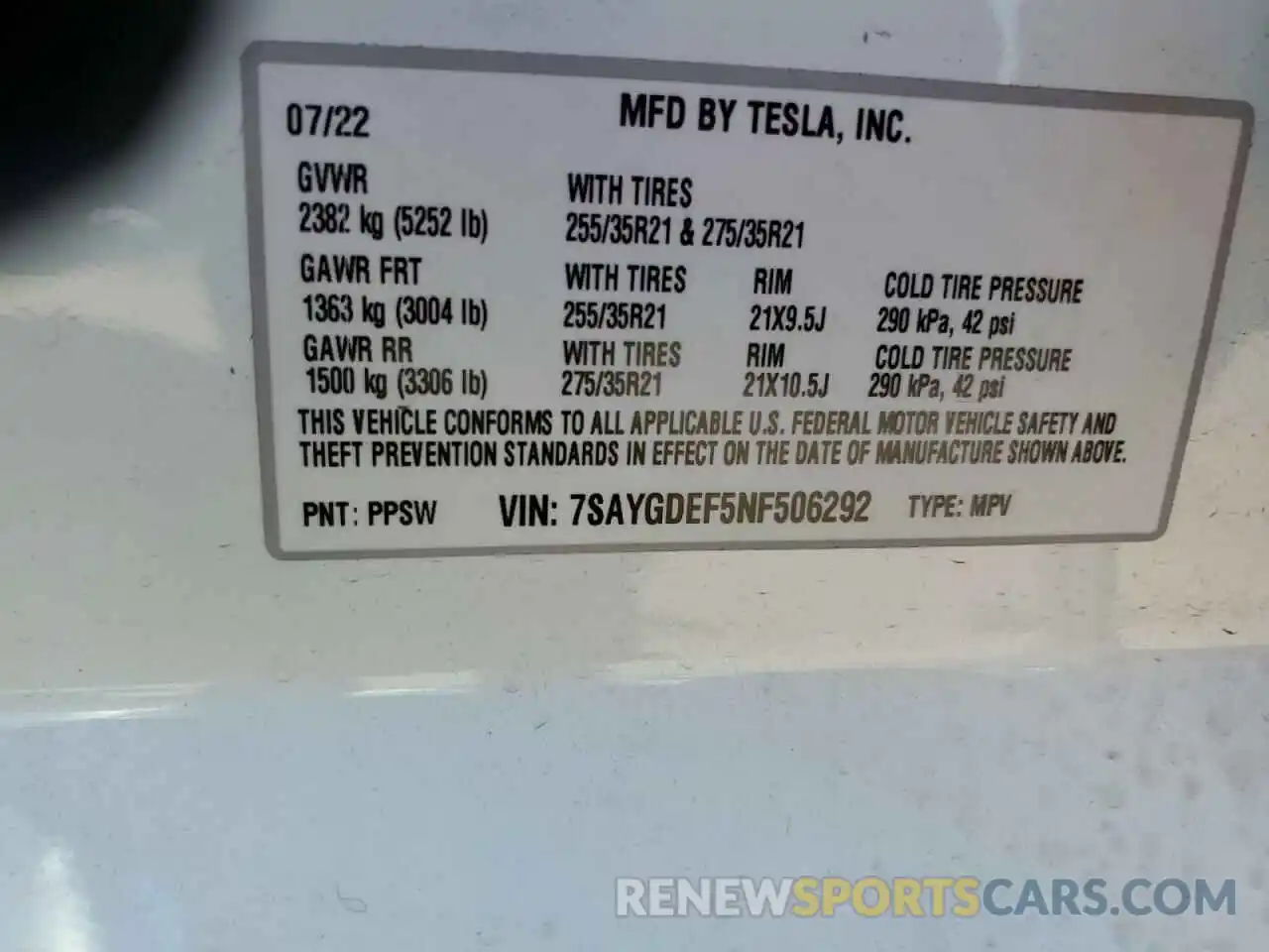 10 Photograph of a damaged car 7SAYGDEF5NF506292 TESLA MODEL Y 2022