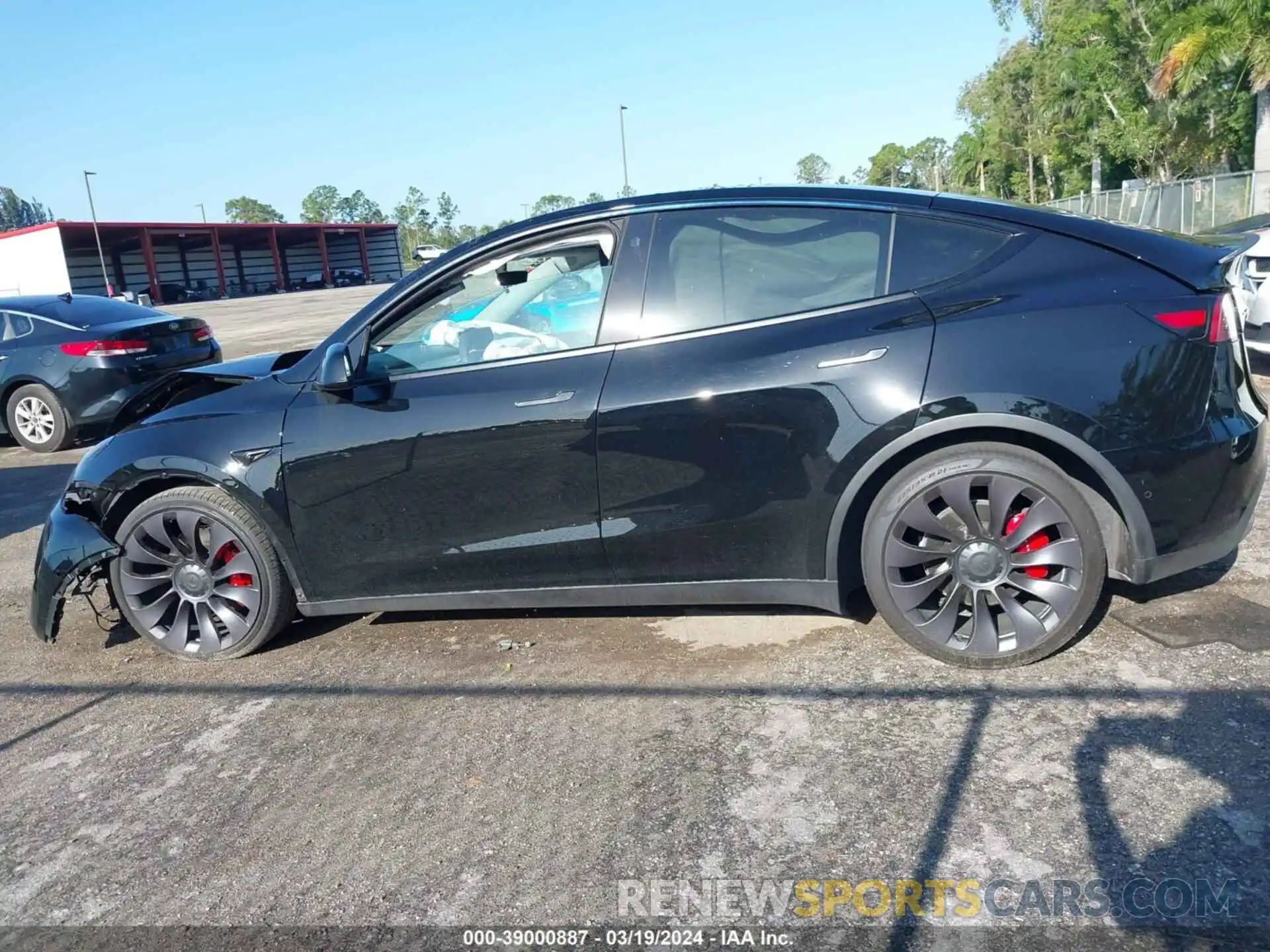 13 Photograph of a damaged car 7SAYGDEF6NF313262 TESLA MODEL Y 2022