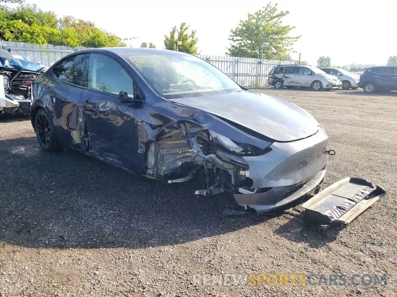 9 Photograph of a damaged car 7SAYGDEF6NF326772 TESLA MODEL Y 2022