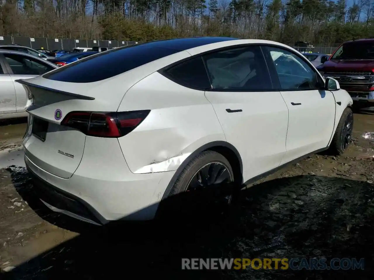 3 Photograph of a damaged car 7SAYGDEF6NF379150 TESLA MODEL Y 2022