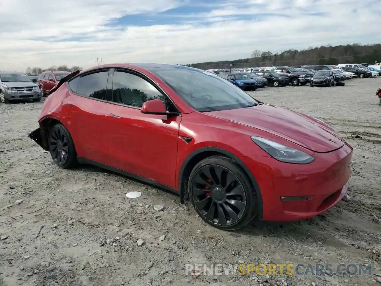 4 Photograph of a damaged car 7SAYGDEF6NF461475 TESLA MODEL Y 2022