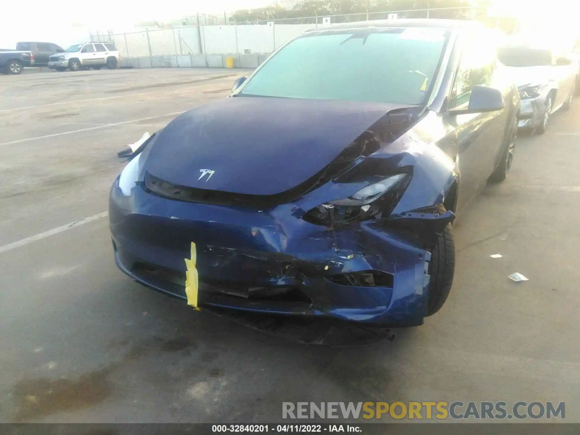 6 Photograph of a damaged car 7SAYGDEF7NF360834 TESLA MODEL Y 2022