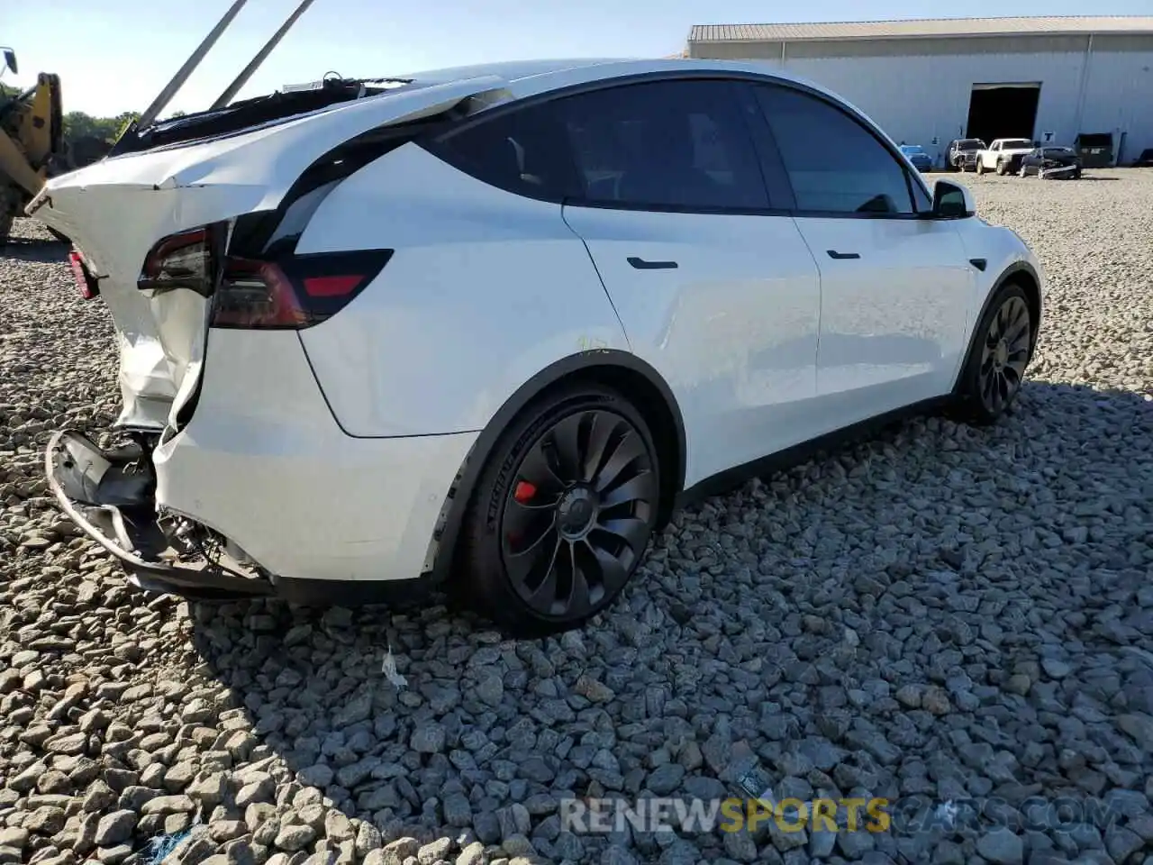 4 Photograph of a damaged car 7SAYGDEF7NF372286 TESLA MODEL Y 2022