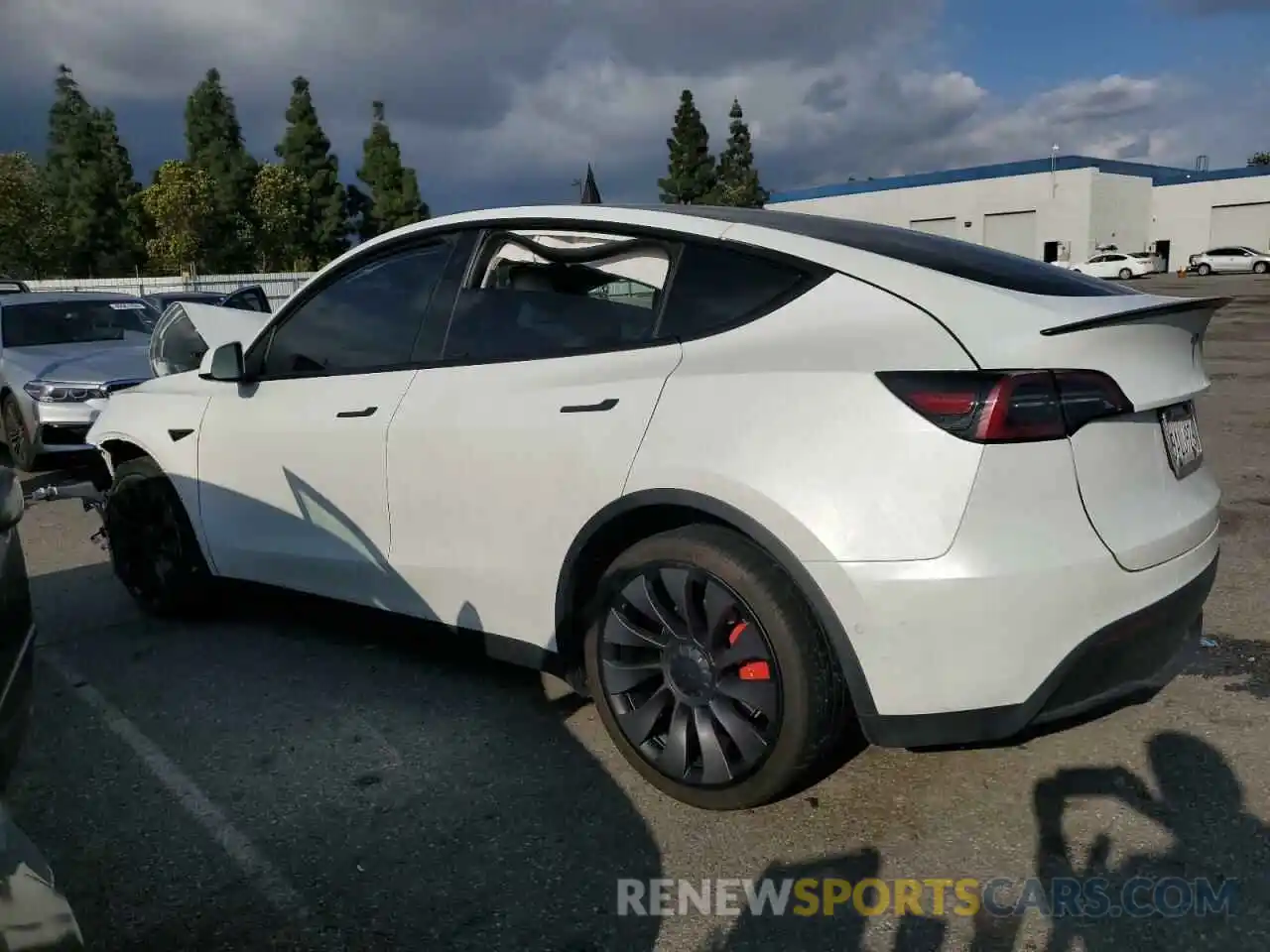 2 Photograph of a damaged car 7SAYGDEF7NF392473 TESLA MODEL Y 2022