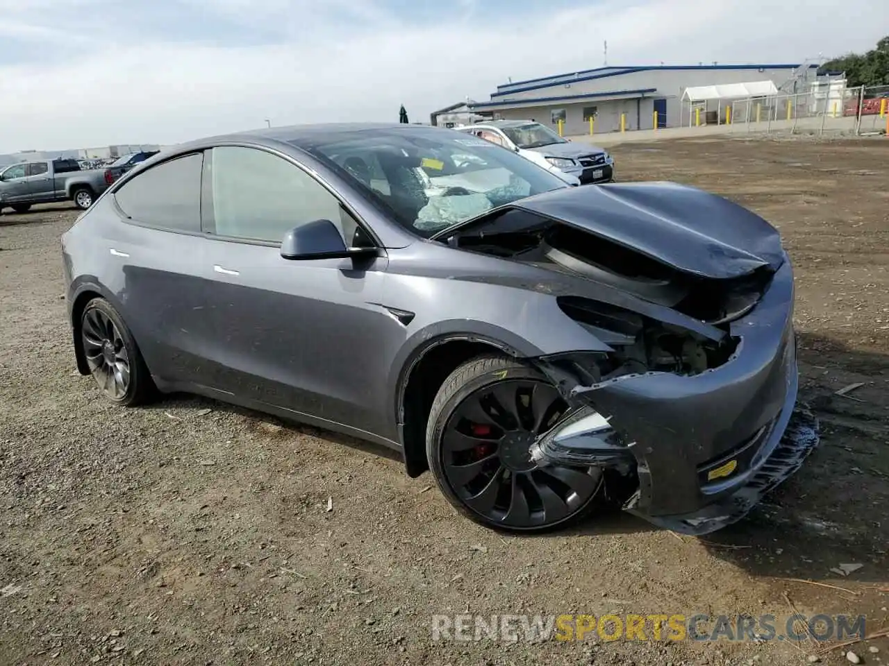 4 Photograph of a damaged car 7SAYGDEF7NF551699 TESLA MODEL Y 2022