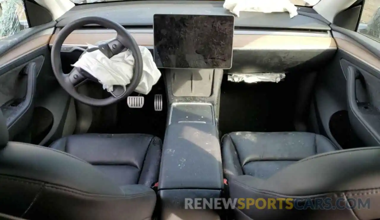 8 Photograph of a damaged car 7SAYGDEF7NF551699 TESLA MODEL Y 2022