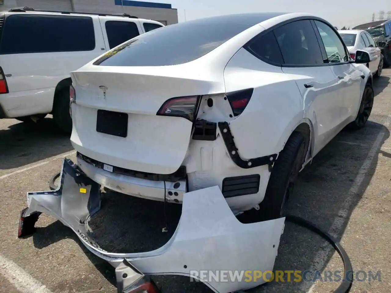 4 Photograph of a damaged car 7SAYGDEF8NF347901 TESLA MODEL Y 2022