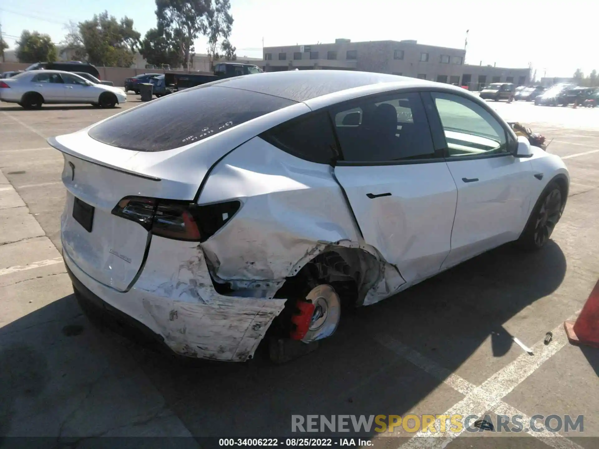 4 Photograph of a damaged car 7SAYGDEF8NF366559 TESLA MODEL Y 2022