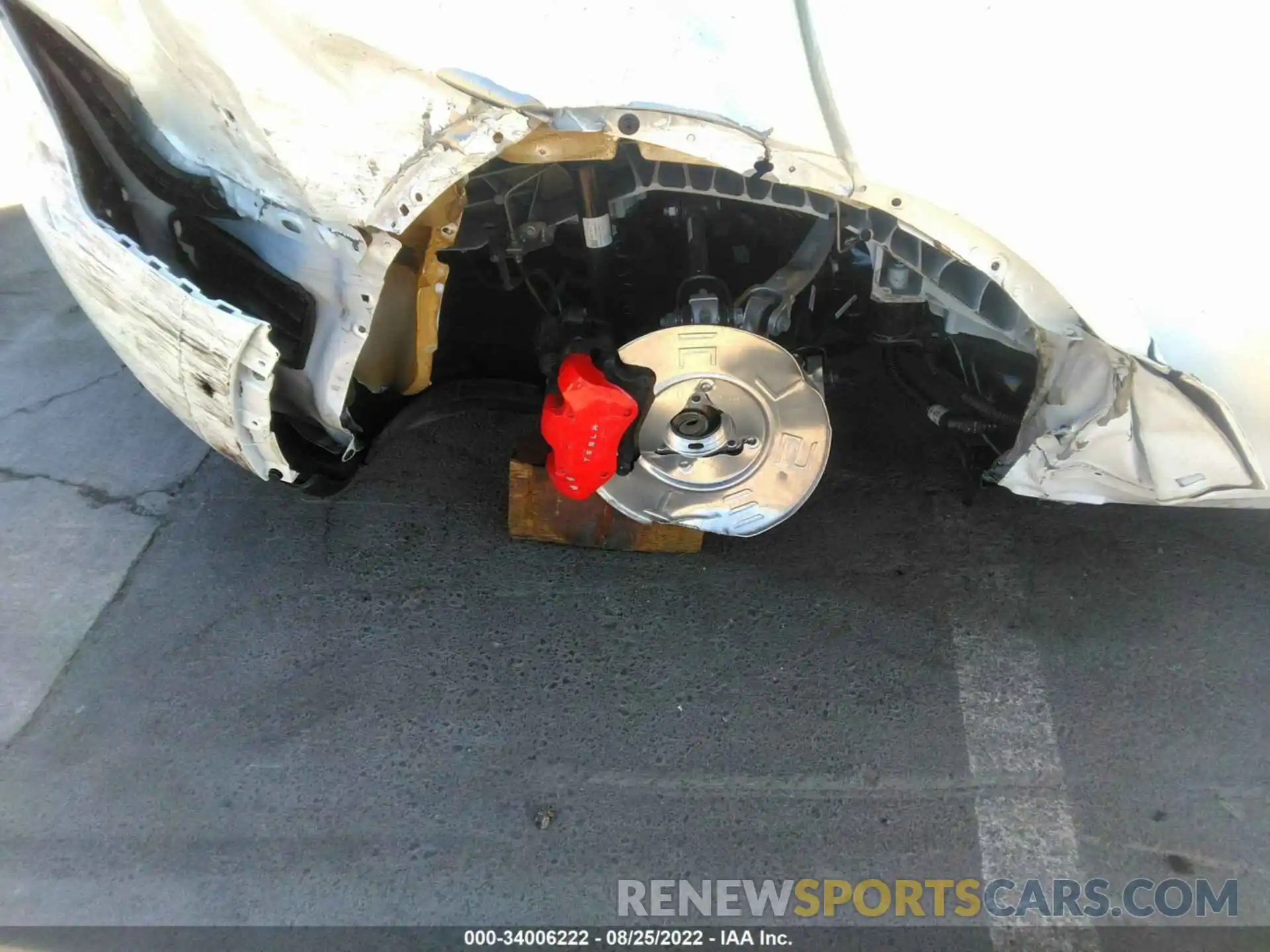 6 Photograph of a damaged car 7SAYGDEF8NF366559 TESLA MODEL Y 2022