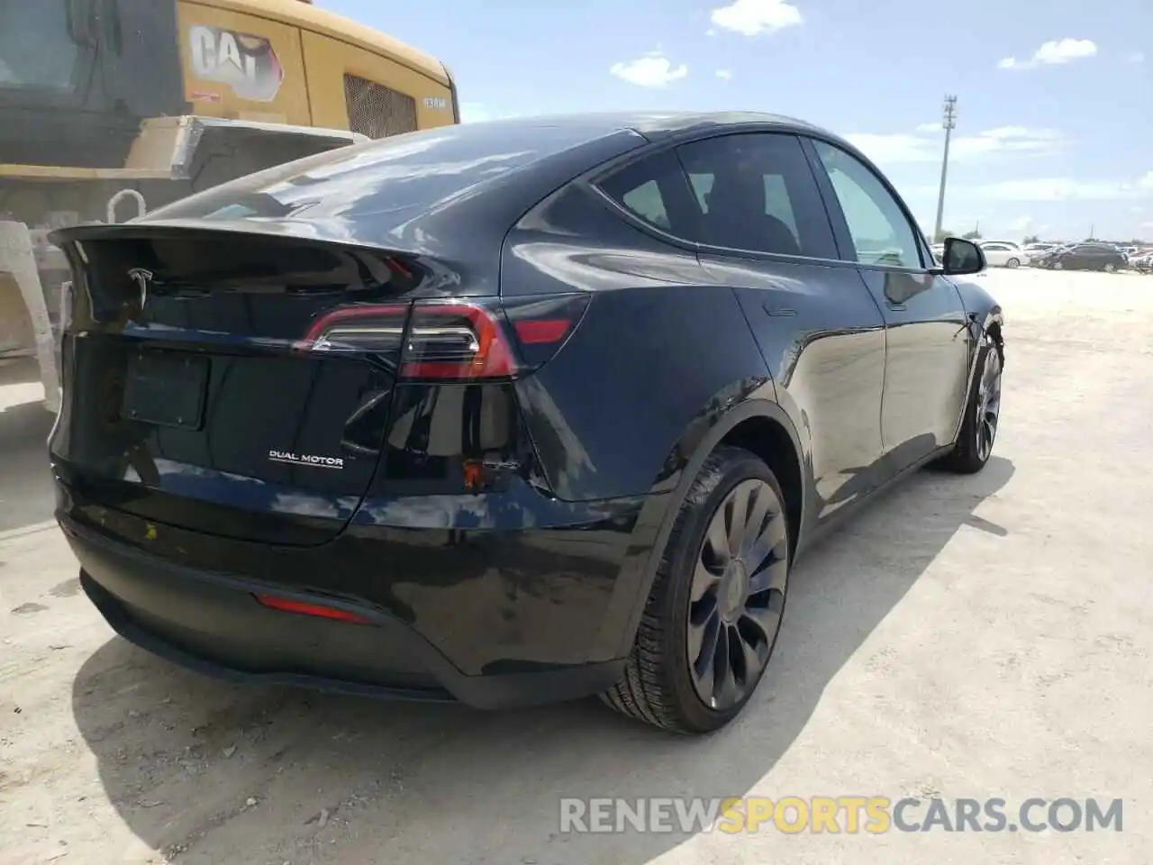 4 Photograph of a damaged car 7SAYGDEF8NF378114 TESLA MODEL Y 2022