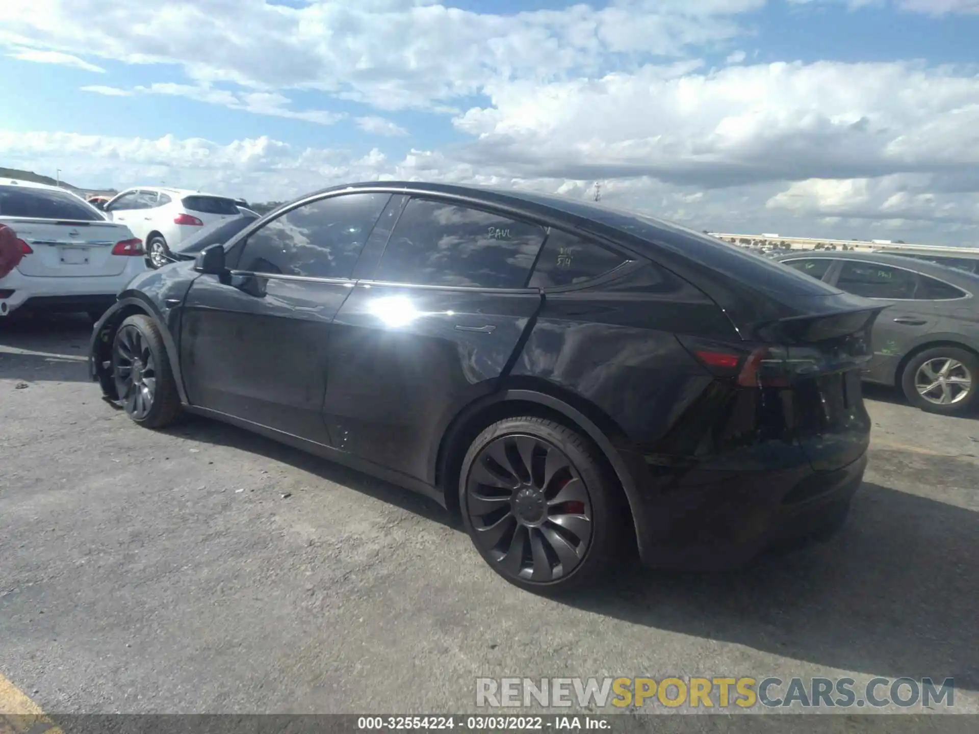 3 Photograph of a damaged car 7SAYGDEF9NF312560 TESLA MODEL Y 2022