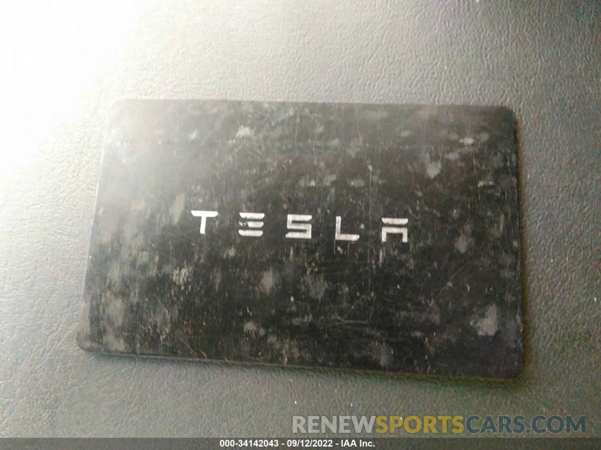 11 Photograph of a damaged car 7SAYGDEF9NF324000 TESLA MODEL Y 2022