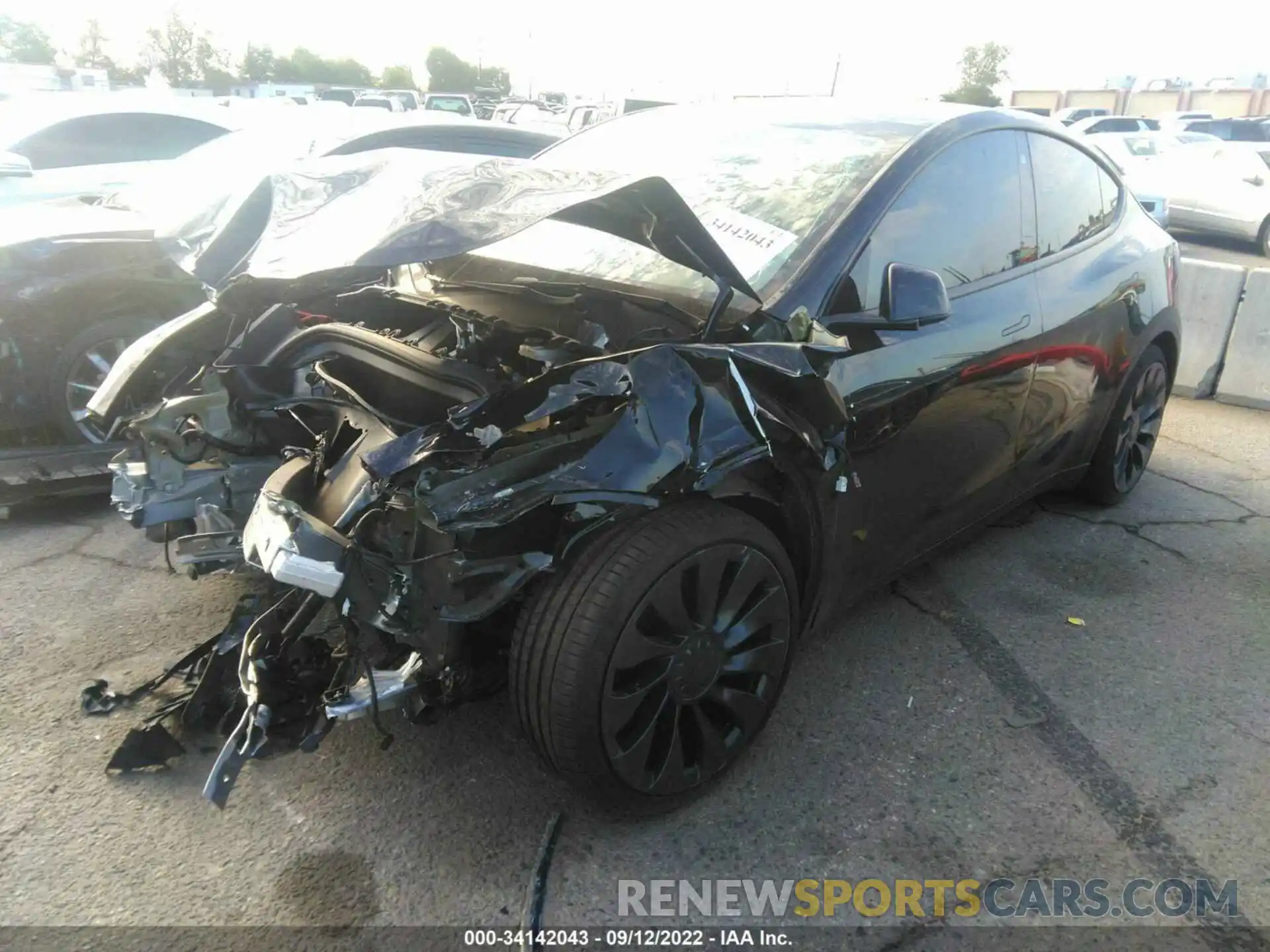 2 Photograph of a damaged car 7SAYGDEF9NF324000 TESLA MODEL Y 2022