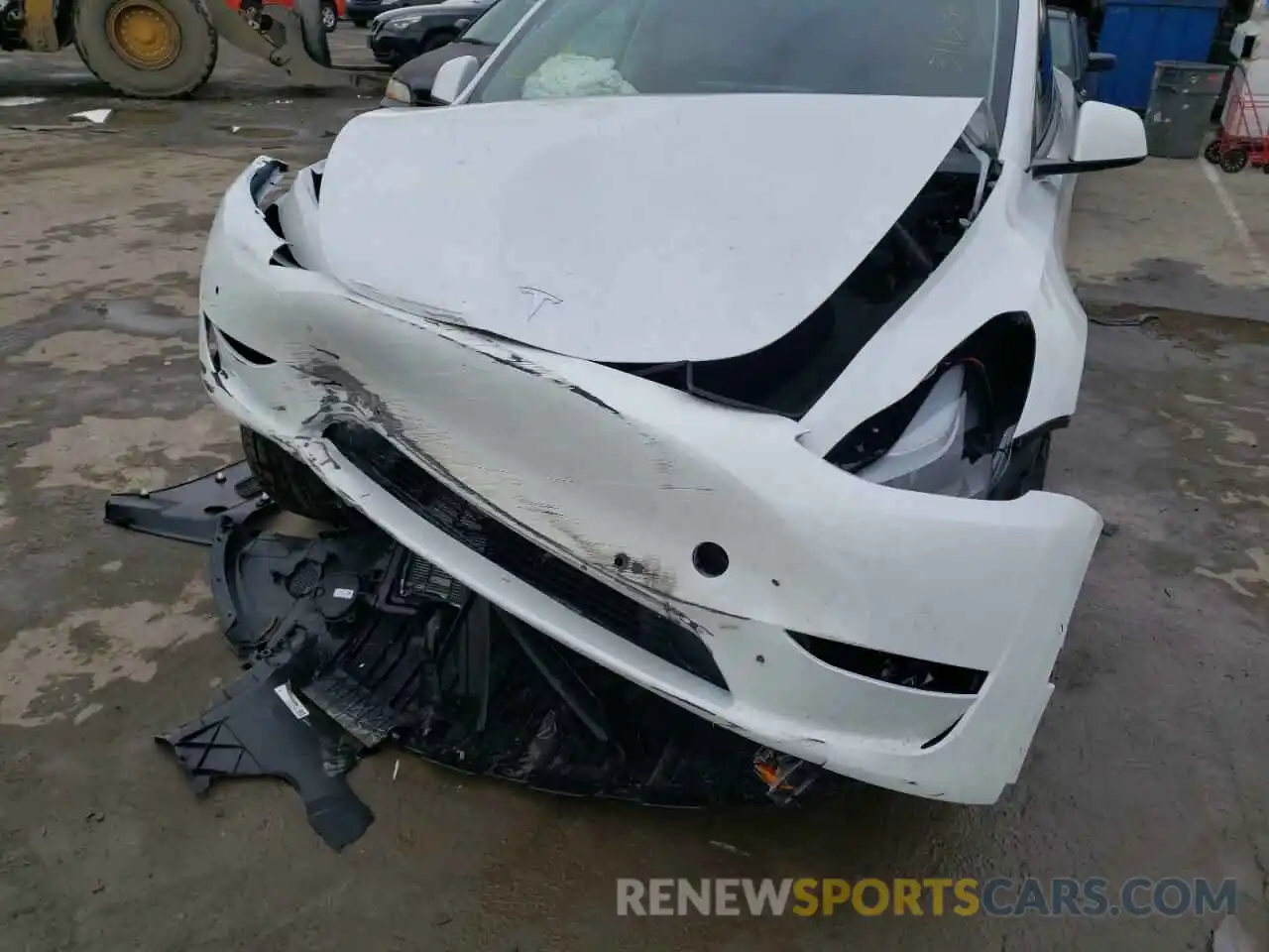 9 Photograph of a damaged car 7SAYGDEF9NF328063 TESLA MODEL Y 2022