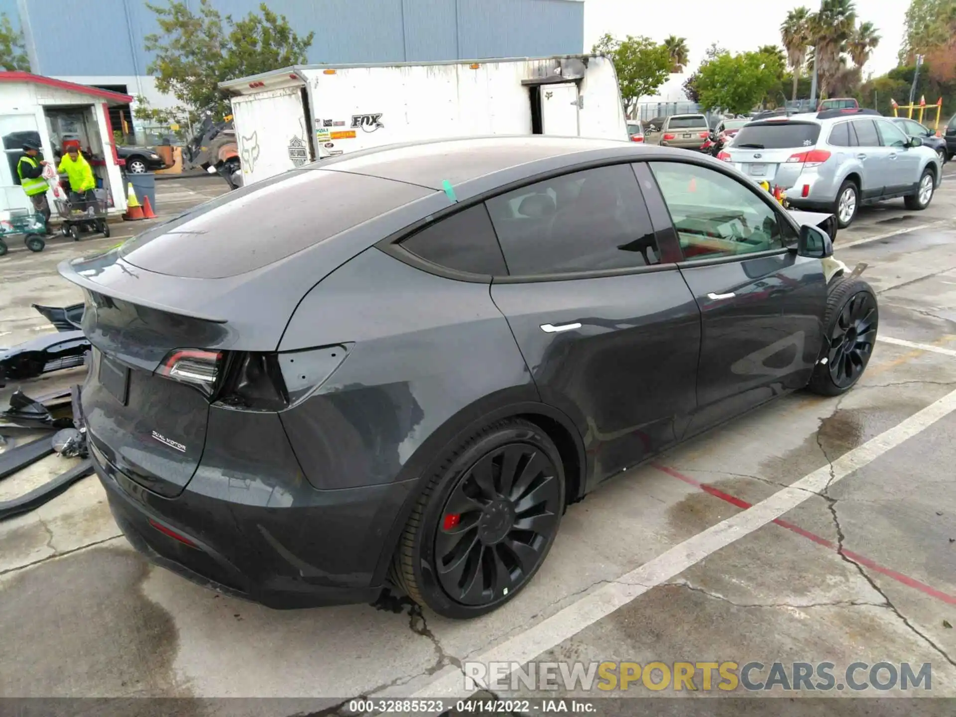 4 Фотография поврежденного автомобиля 7SAYGDEF9NF379675 TESLA MODEL Y 2022