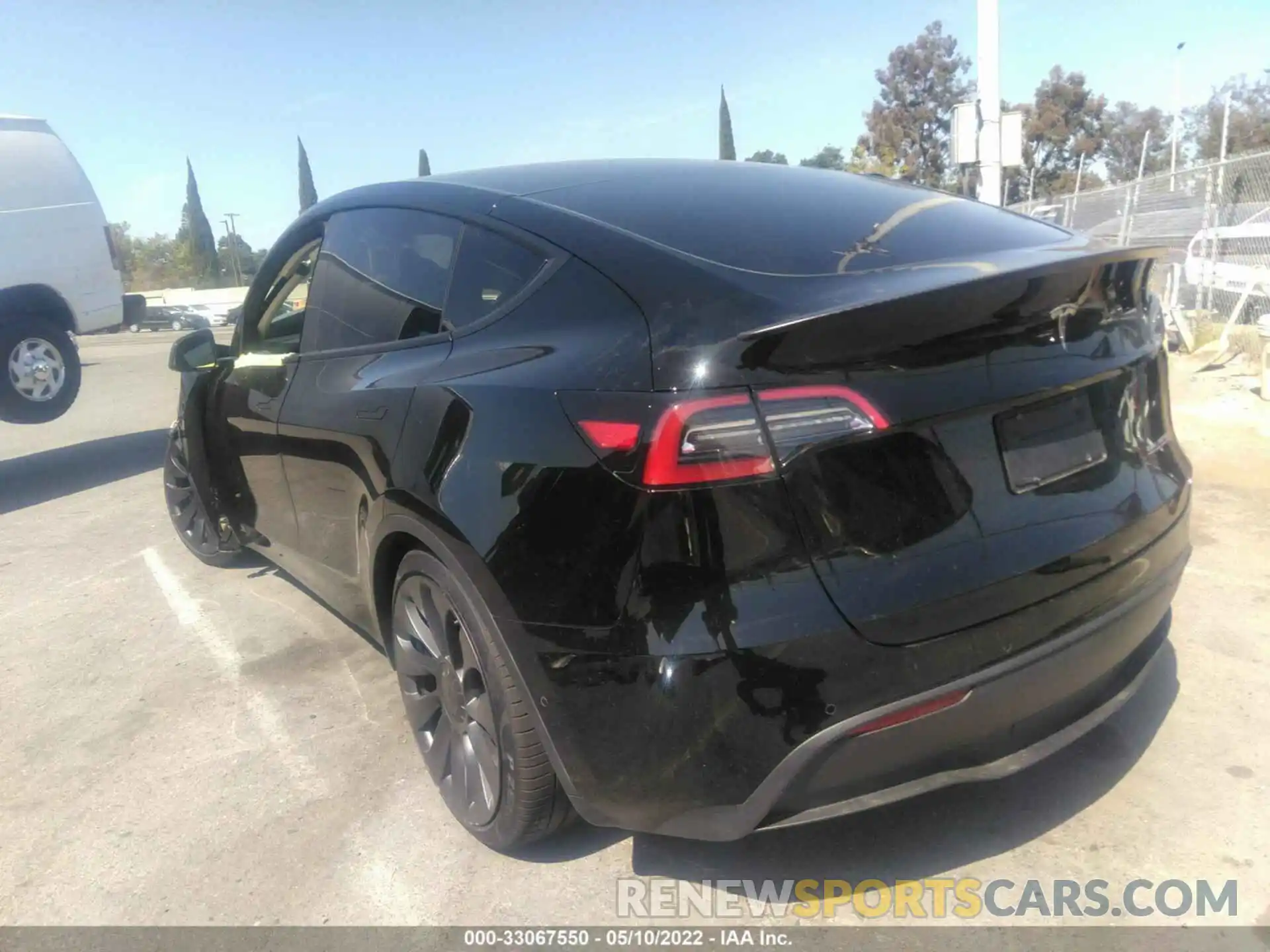 3 Photograph of a damaged car 7SAYGDEF9NF382785 TESLA MODEL Y 2022