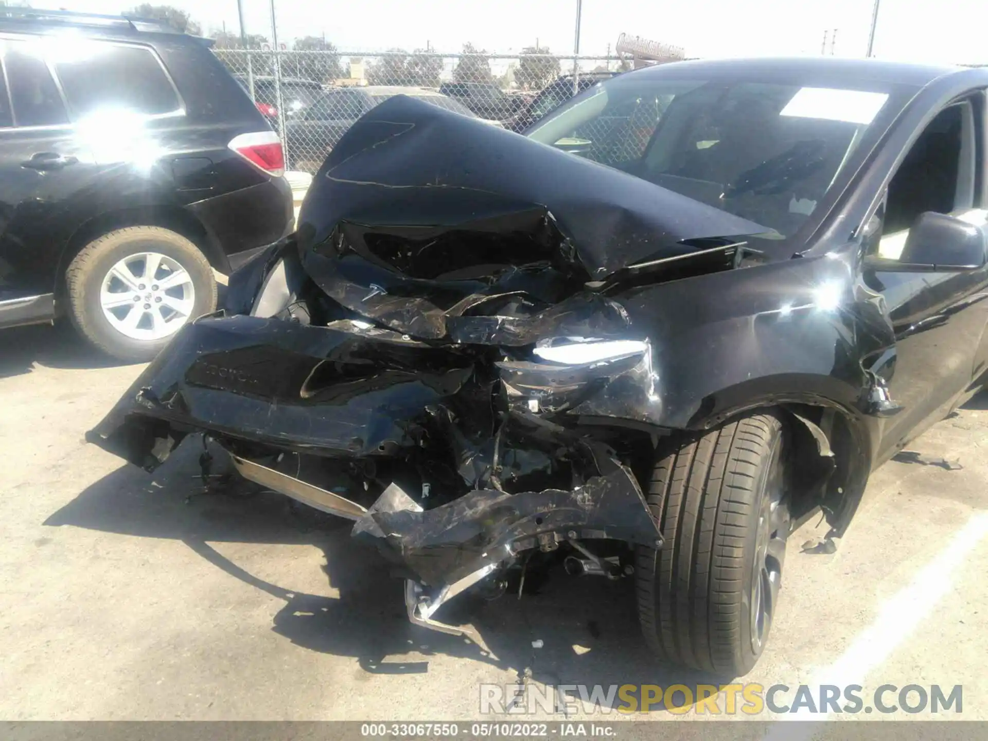 6 Photograph of a damaged car 7SAYGDEF9NF382785 TESLA MODEL Y 2022