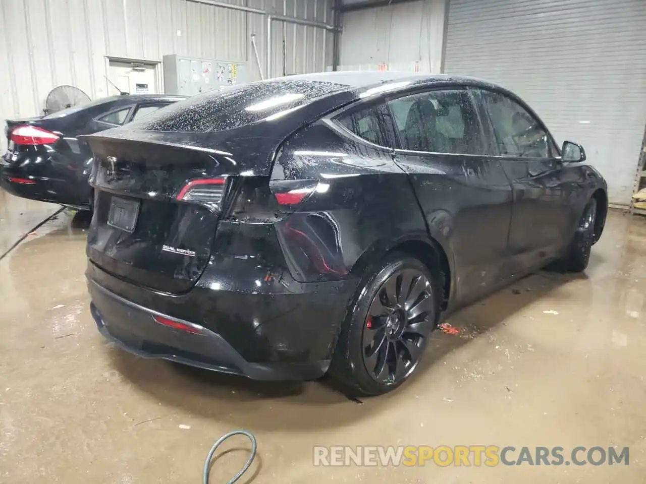 3 Photograph of a damaged car 7SAYGDEF9NF390725 TESLA MODEL Y 2022