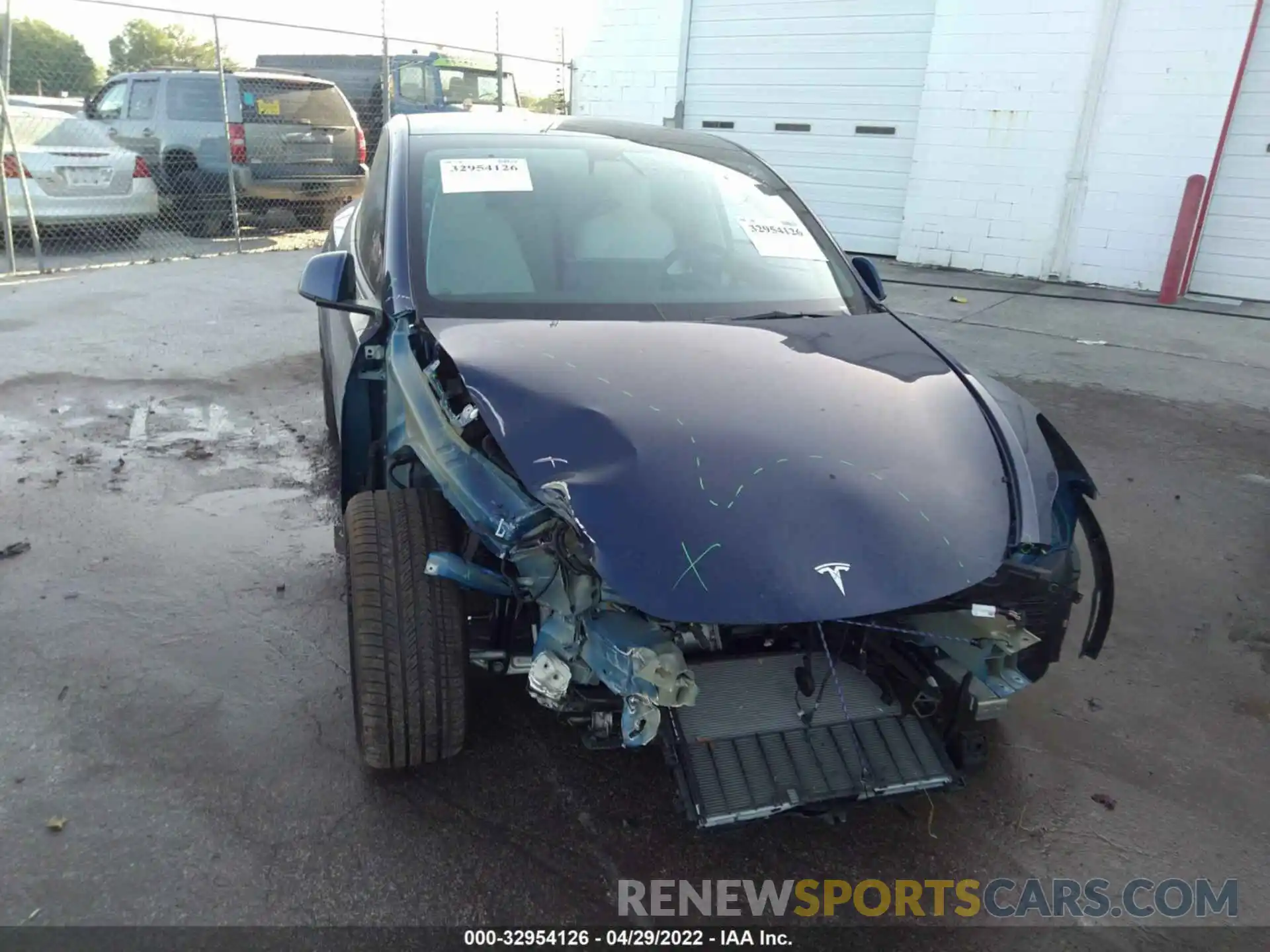 6 Photograph of a damaged car 7SAYGDEFXNF337497 TESLA MODEL Y 2022