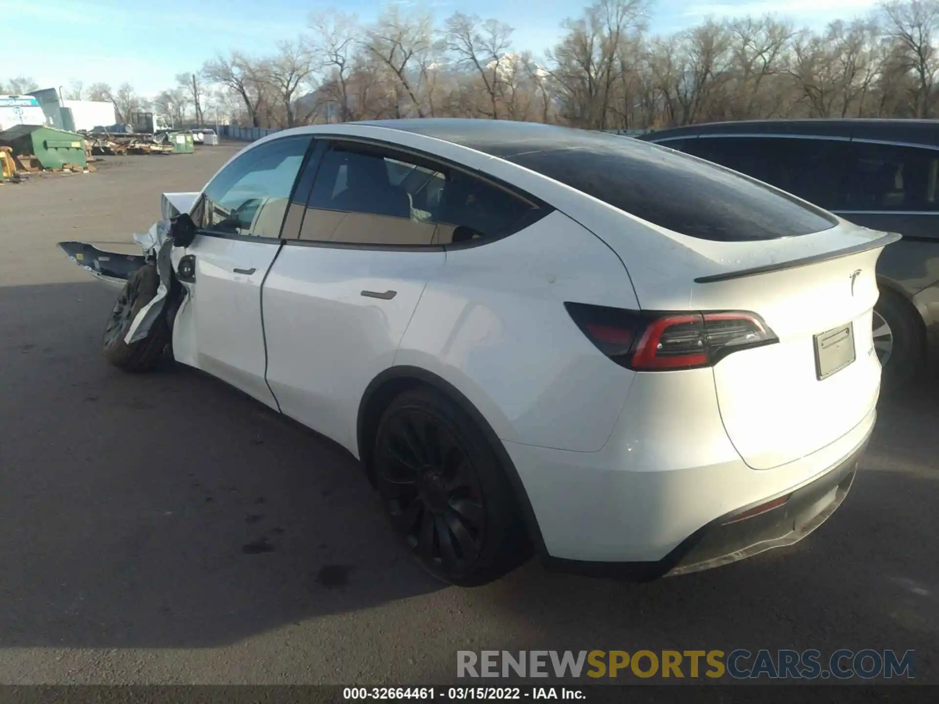 3 Photograph of a damaged car 7SAYGDEFXNF365624 TESLA MODEL Y 2022