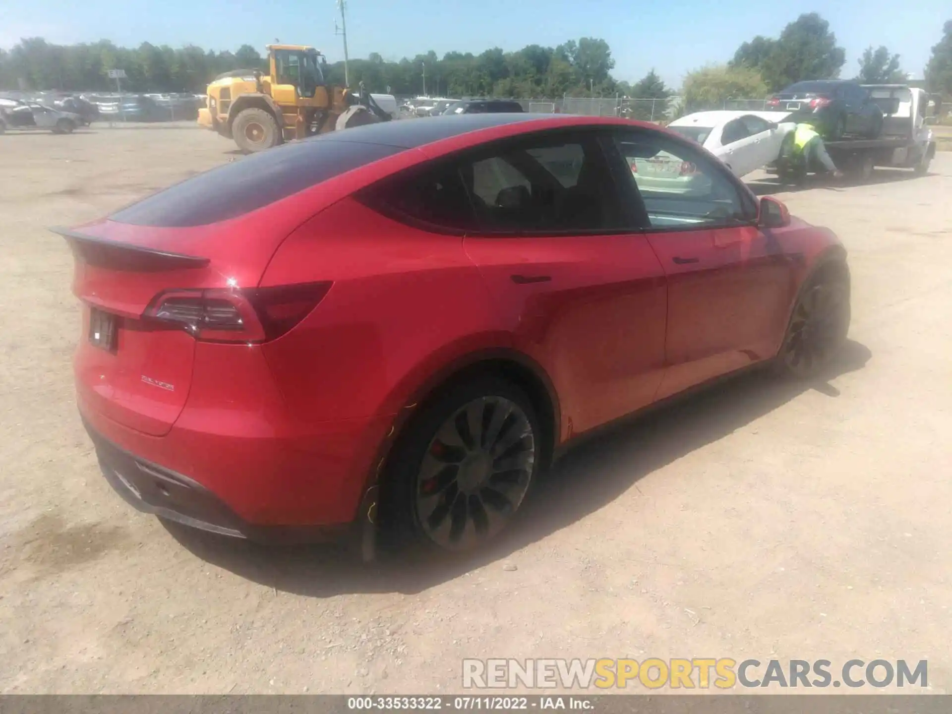 4 Photograph of a damaged car 7SAYGDEFXNF406351 TESLA MODEL Y 2022