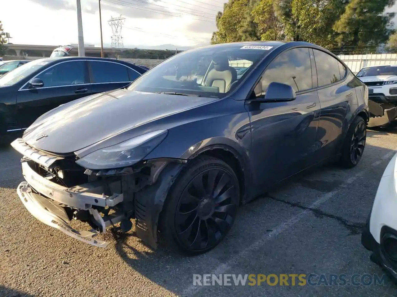 1 Photograph of a damaged car 7SAYGDEFXNF457221 TESLA MODEL Y 2022