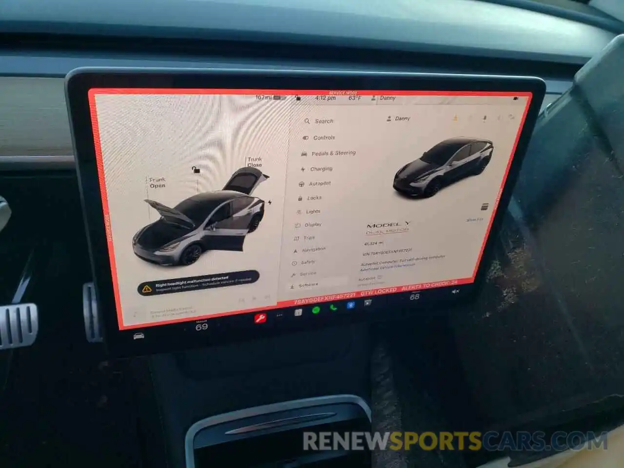 9 Photograph of a damaged car 7SAYGDEFXNF457221 TESLA MODEL Y 2022