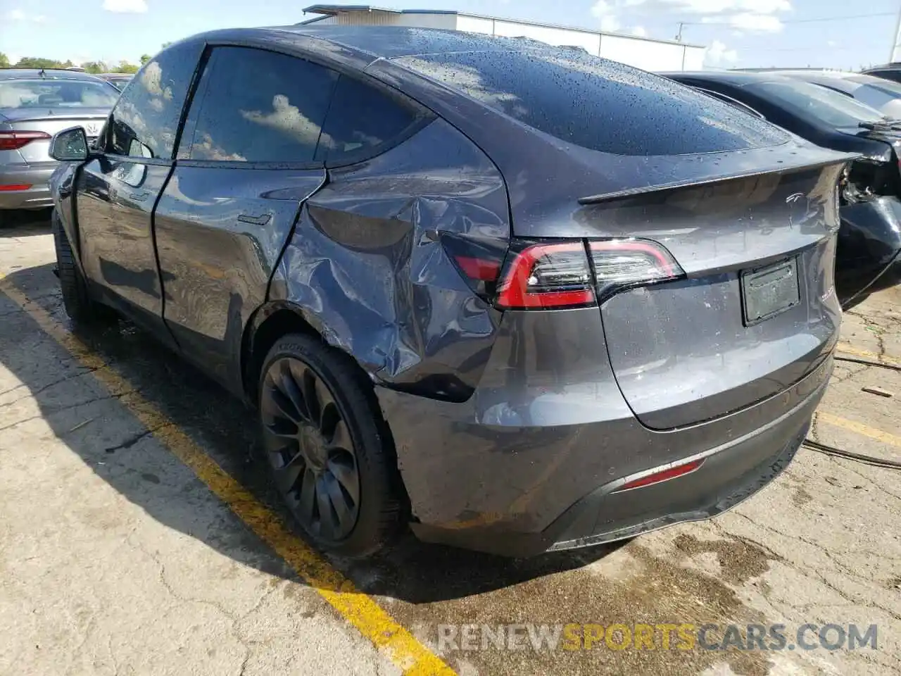 3 Photograph of a damaged car 7SAYGDEFXNF487867 TESLA MODEL Y 2022