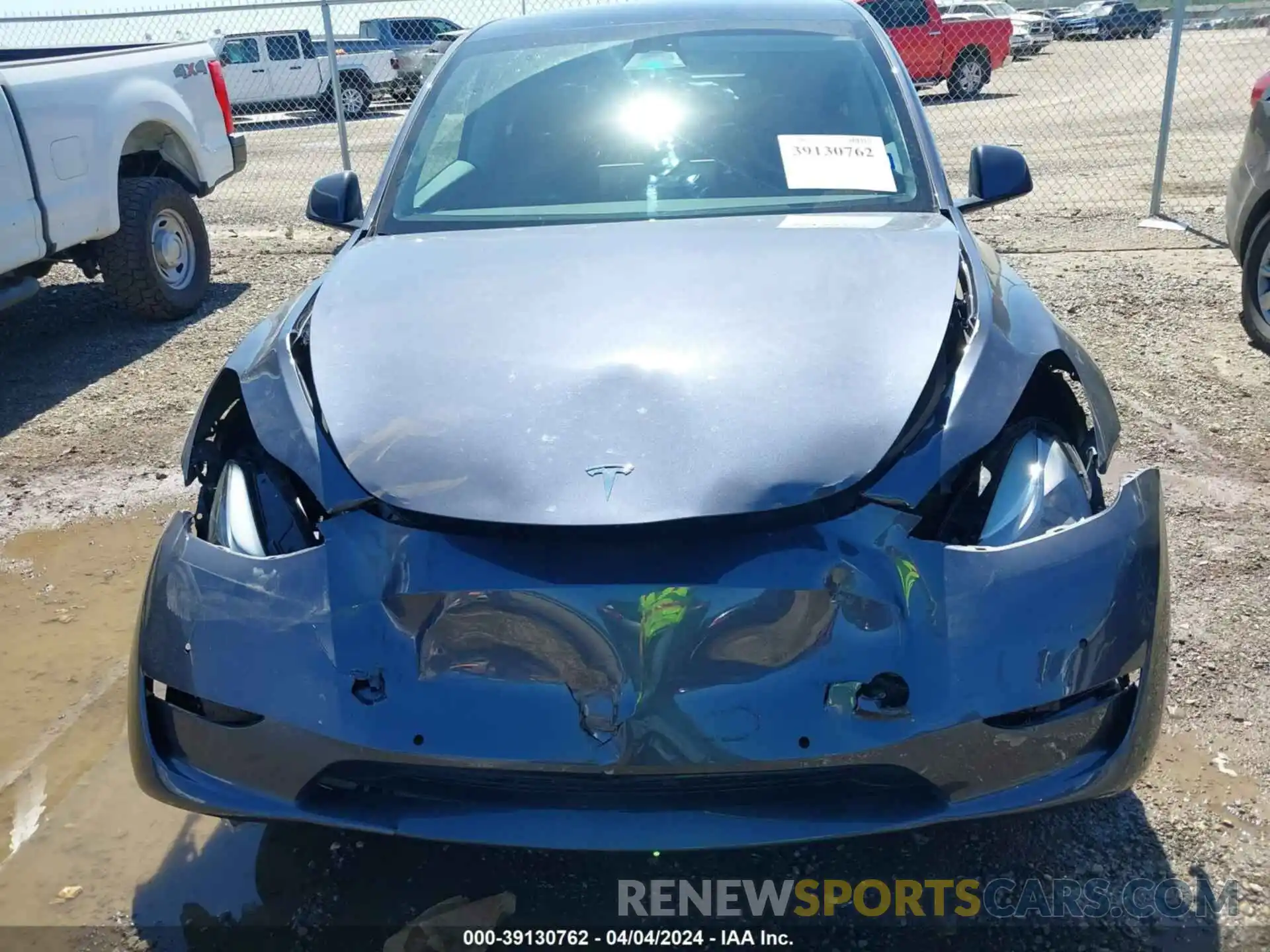 6 Photograph of a damaged car 7SAYGDEFXNF521189 TESLA MODEL Y 2022