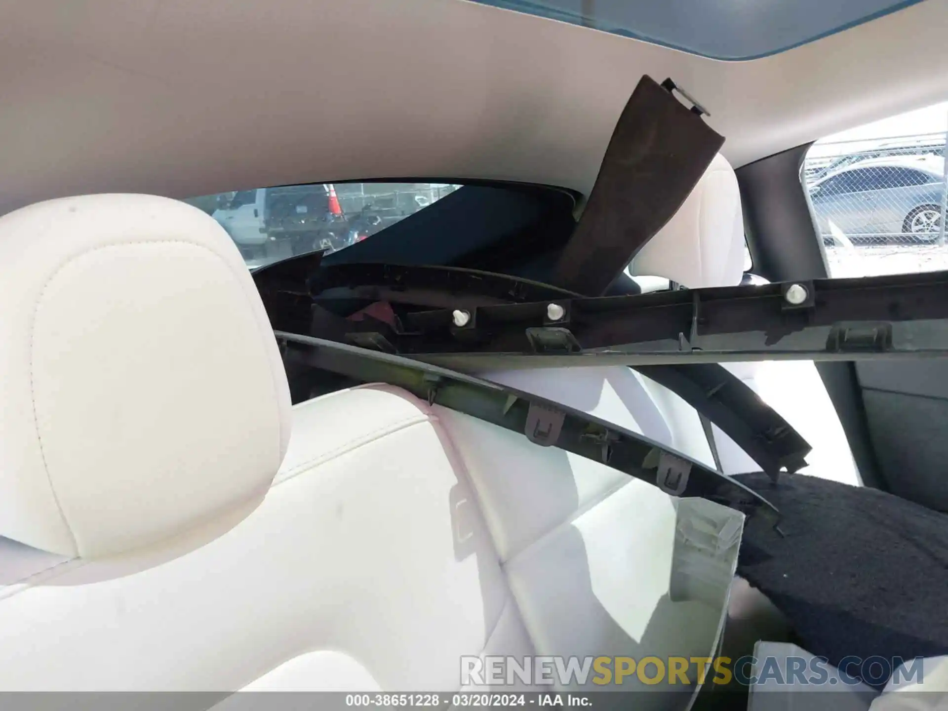 8 Photograph of a damaged car 7SAYGAEE0PF804581 TESLA MODEL Y 2023