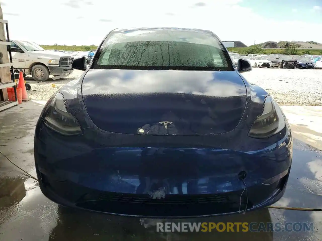 5 Photograph of a damaged car 7SAYGAEE2PF669815 TESLA MODEL Y 2023