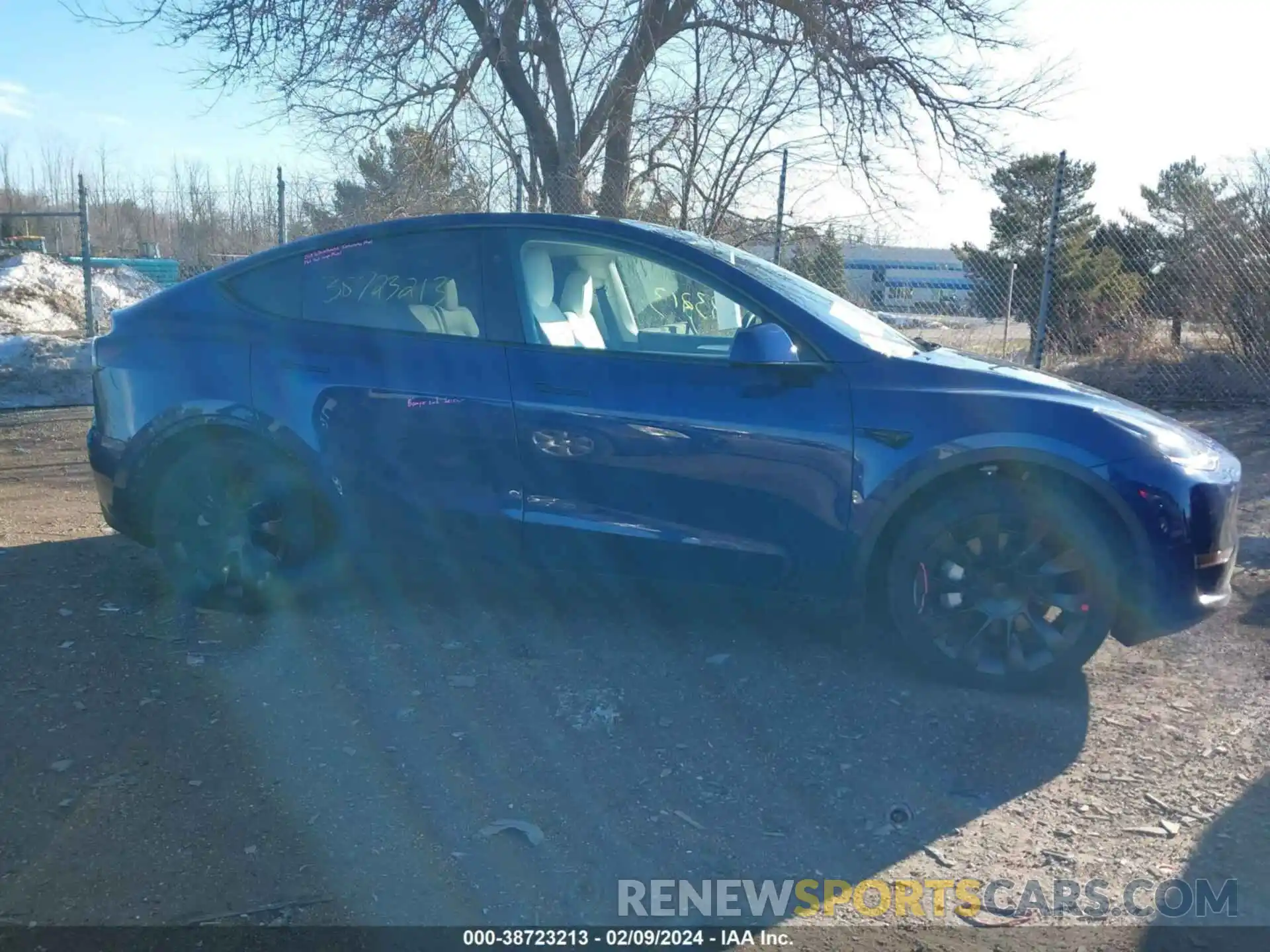 13 Photograph of a damaged car 7SAYGAEE2PF886331 TESLA MODEL Y 2023